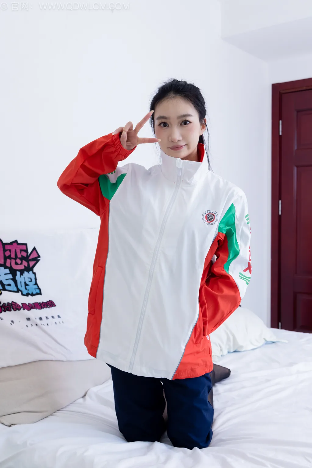 图片[3]-勿恋传媒 NO.2525 小影-高跟凉鞋、薄黑丝、裸足[168P/1V/3.73GB]-美图