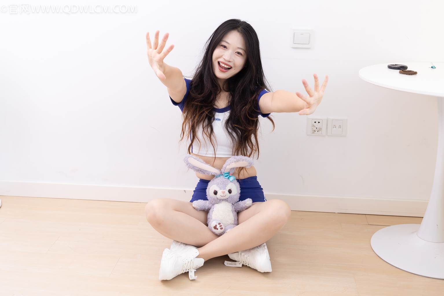 图片[4]-勿恋传媒 NO.2496 小紫-体操服、运动鞋、薄肉丝[150P/1V/3.28GB]-美图