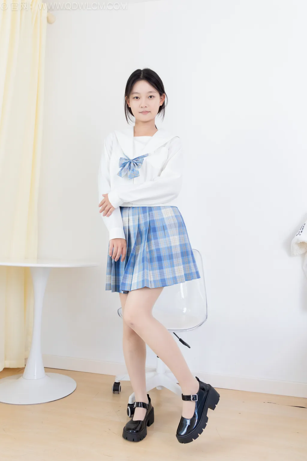 图片[2]-勿恋传媒 NO.2505 芙芙-皮鞋、薄肉丝、jk至服[155P/1V/3.71GB]-美图