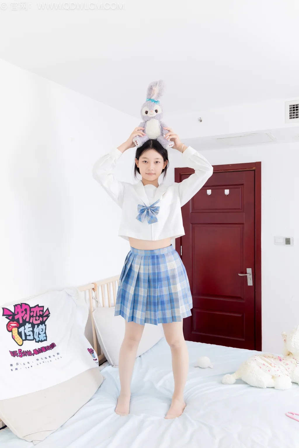 图片[4]-勿恋传媒 NO.2505 芙芙-皮鞋、薄肉丝、jk至服[155P/1V/3.71GB]-美图