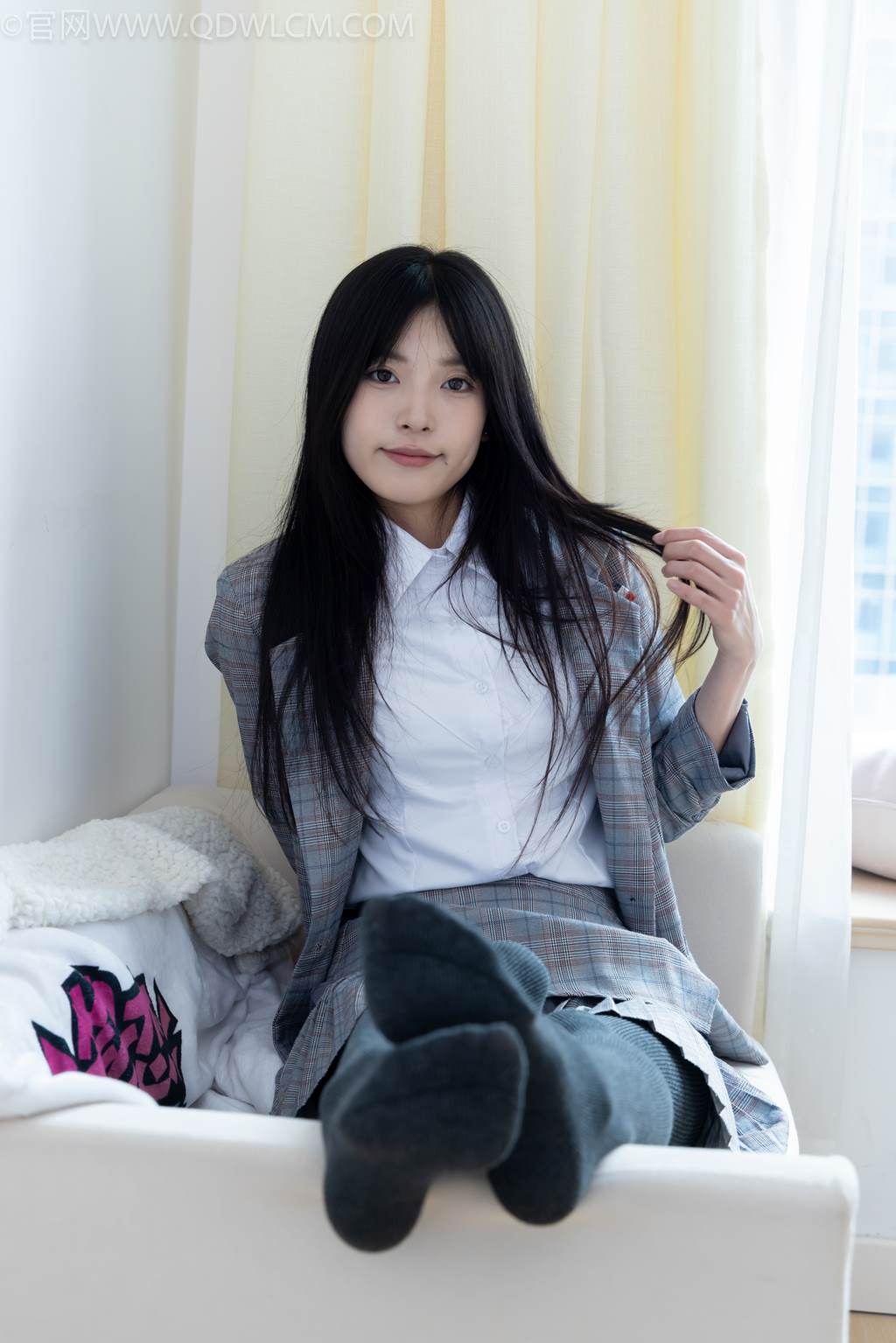 图片[2]-勿恋传媒 NO.2479 茯苓-皮鞋、厚灰连裤棉袜[160P/1V/4.55GB]-美图