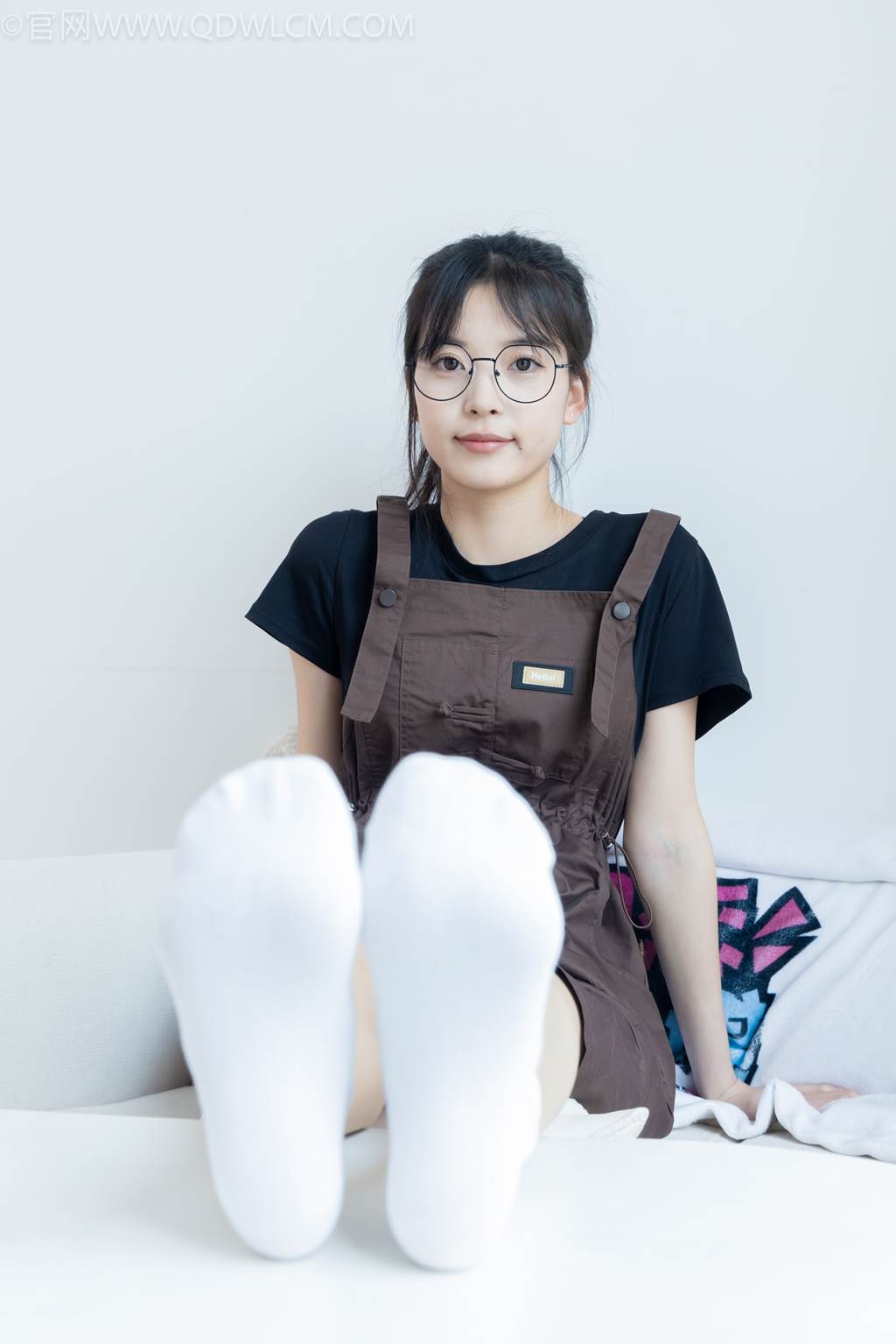 图片[4]-勿恋传媒 NO.2483 茯苓-帆布鞋、白棉袜、薄肉丝[171P/1V/3.66GB]-美图