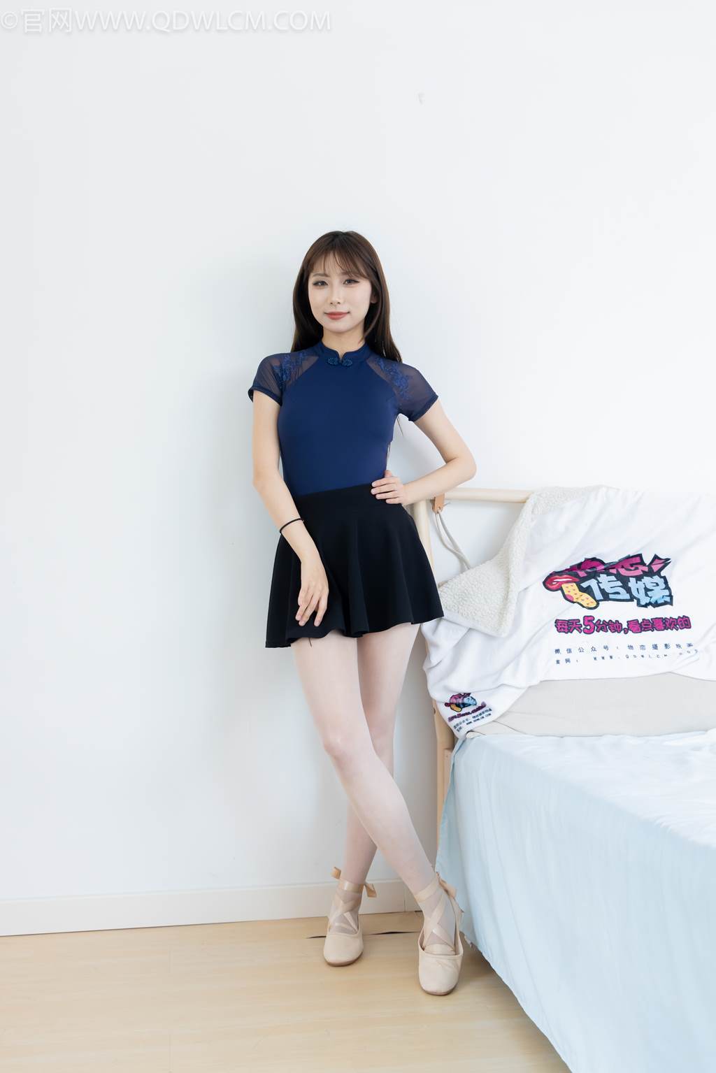 图片[1]-勿恋传媒 NO.2449 泡泡-舞蹈鞋、薄肉丝脚尖透明款[201P/1V/4.81GB]-美图