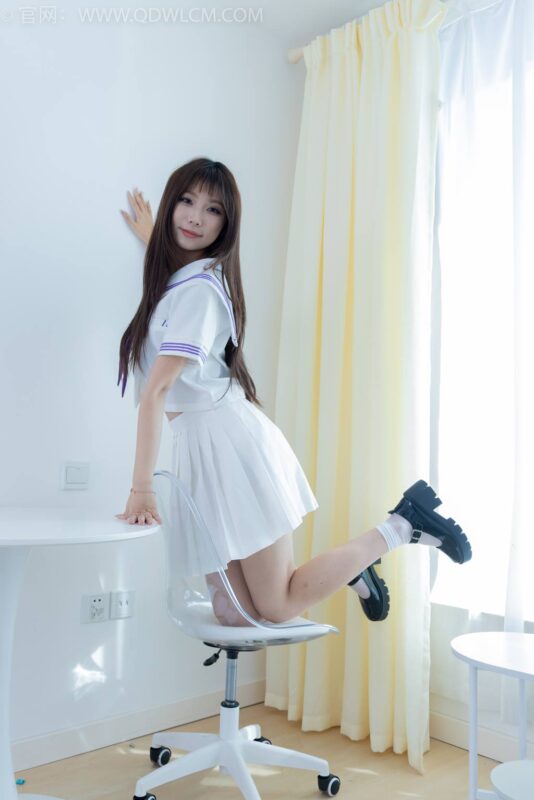 勿恋传媒 NO.2427 泡泡-JK至服、皮鞋、短白丝[154P/1V/4.46GB]-美图