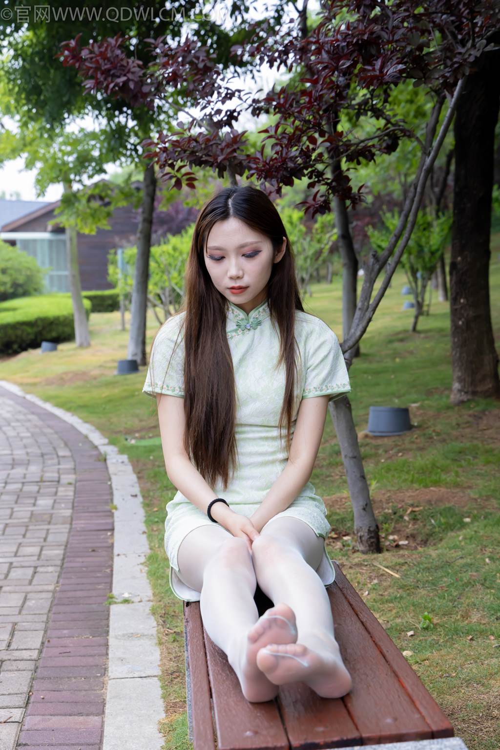 图片[4]-勿恋传媒 NO.2429 小曦-汉服、布鞋、足袋、白棉袜[197P/1V/3.84GB]-美图