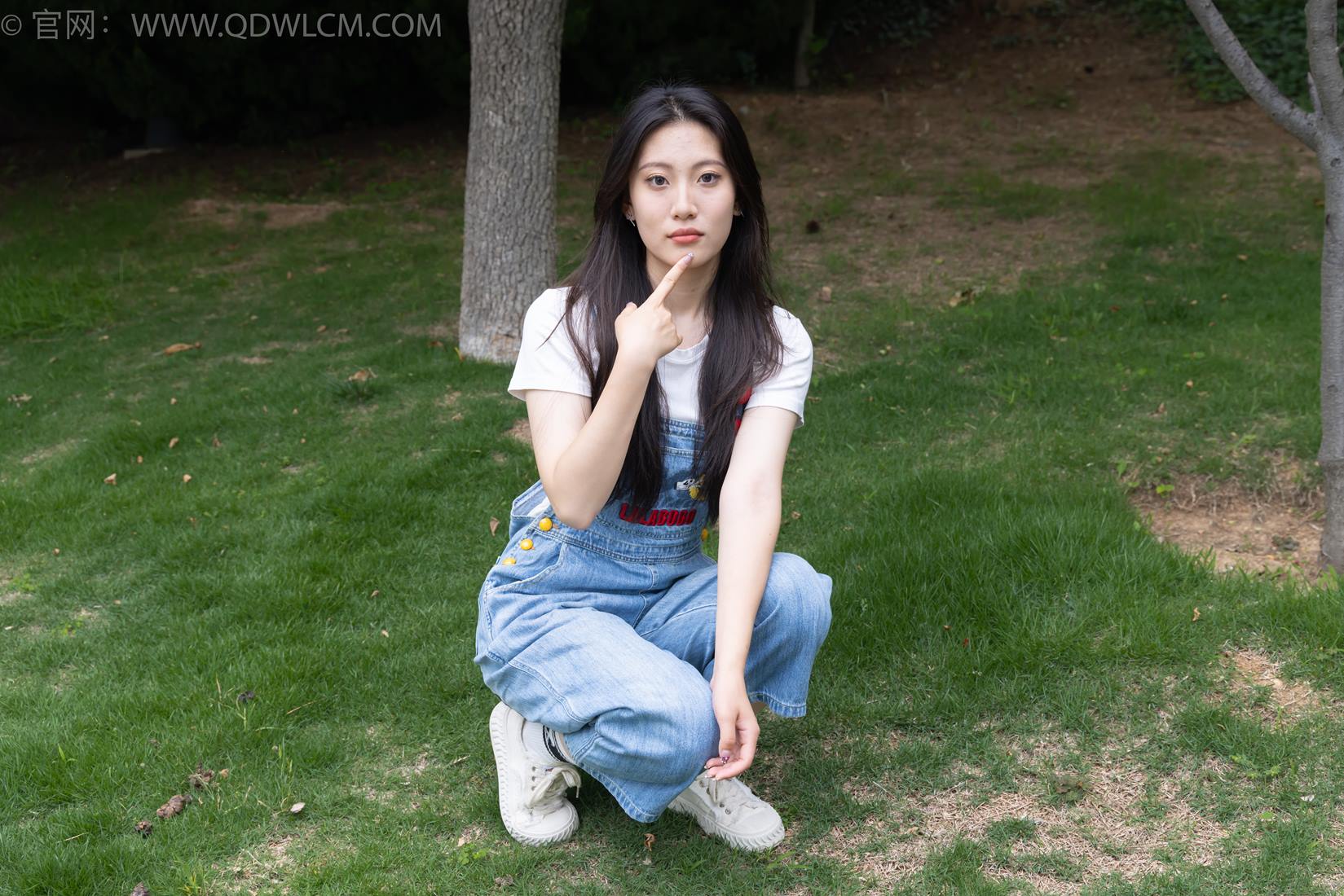 图片[3]-勿恋传媒 NO.2407 奶糖-帆布鞋、自然穿脏白棉袜、裸足[160P/1V/4.39GB]-美图