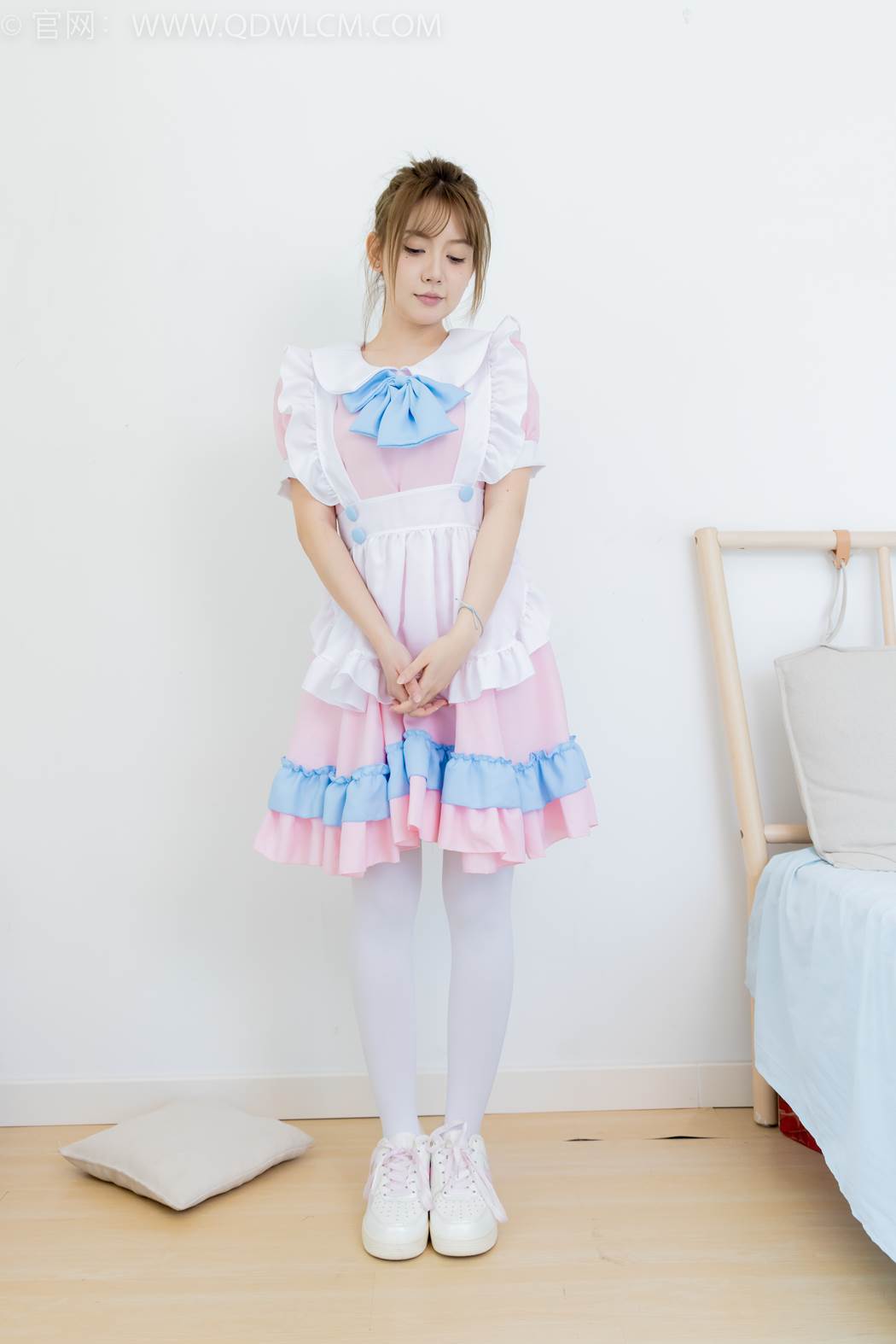 图片[1]-勿恋传媒 NO.2416 小曦-板鞋、厚白丝、钕仆装[160P/1V/3.41GB]-美图