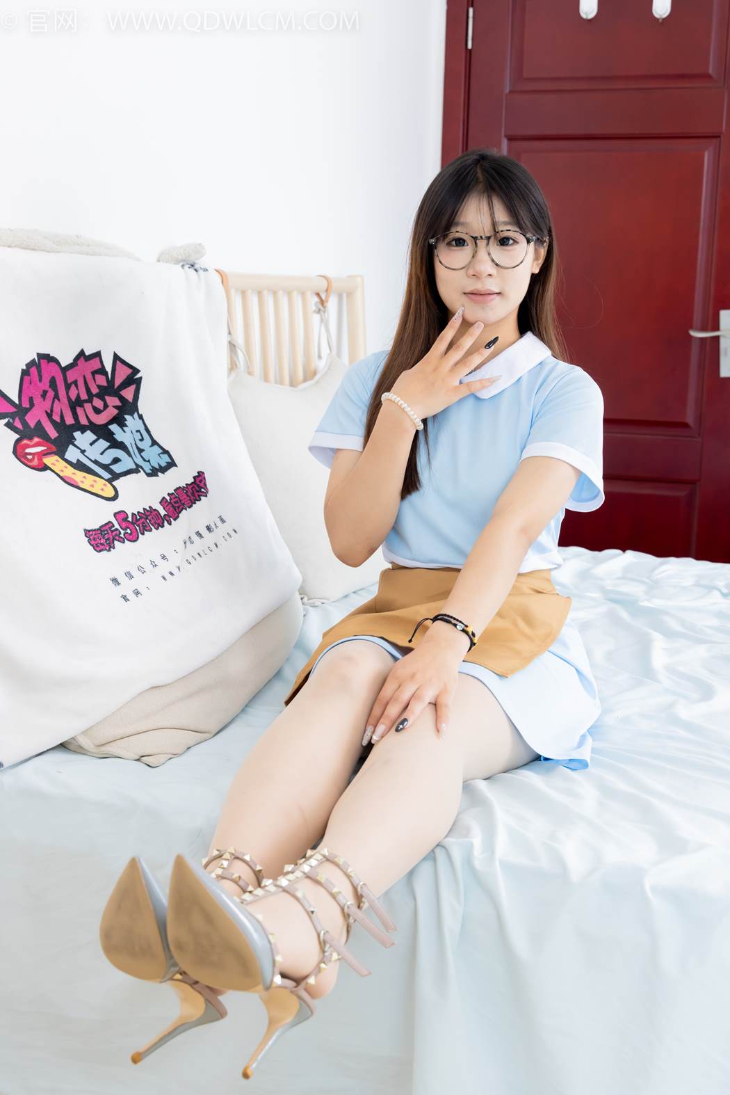 图片[3]-勿恋传媒 NO.2424 小可-高跟鞋、薄肉丝[150P/1V/3.63GB]-美图