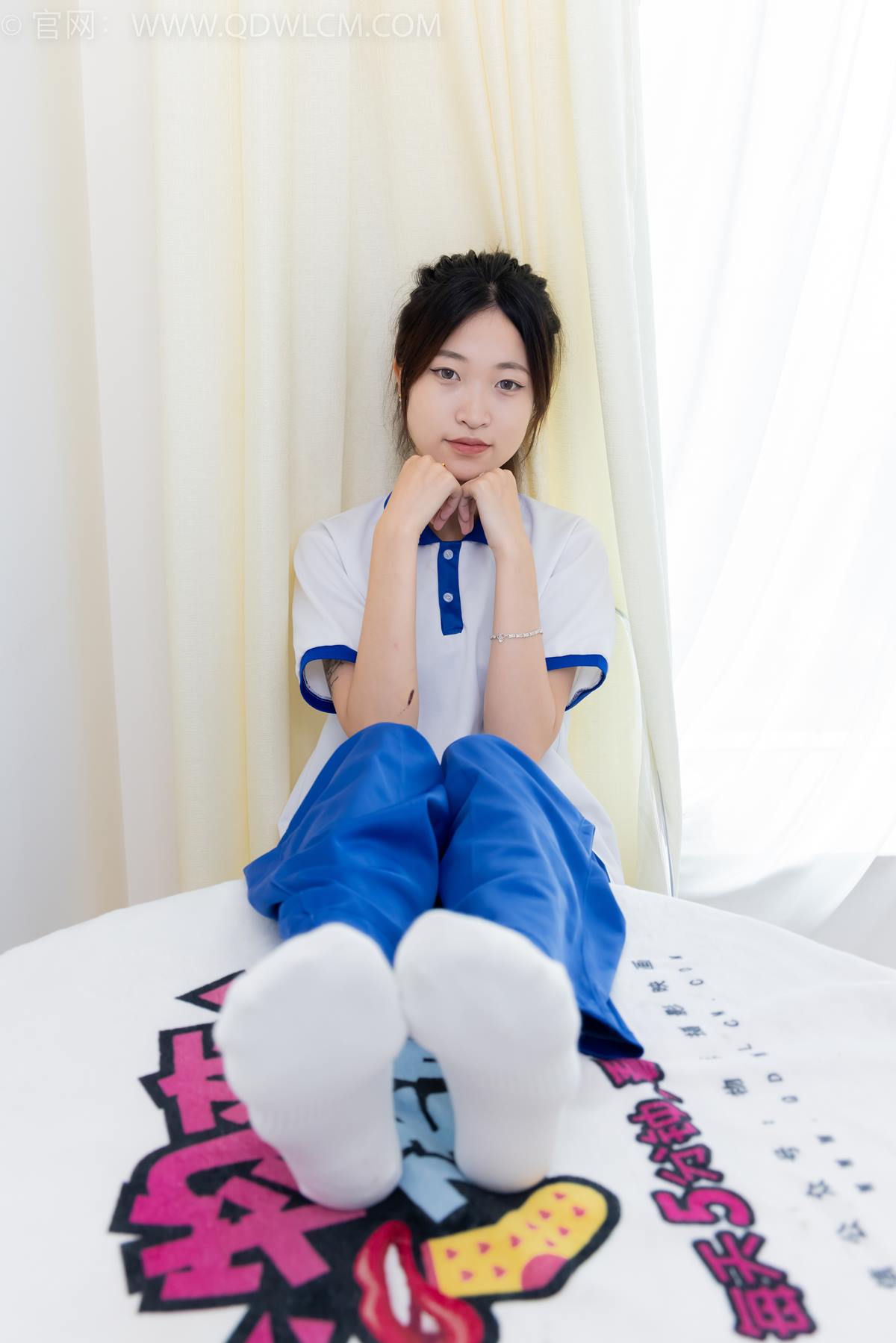 图片[3]-勿恋传媒 NO.2387 小夏-帆布鞋、白短棉袜、薄肉丝、校服[150P/1V/3.66GB]-美图