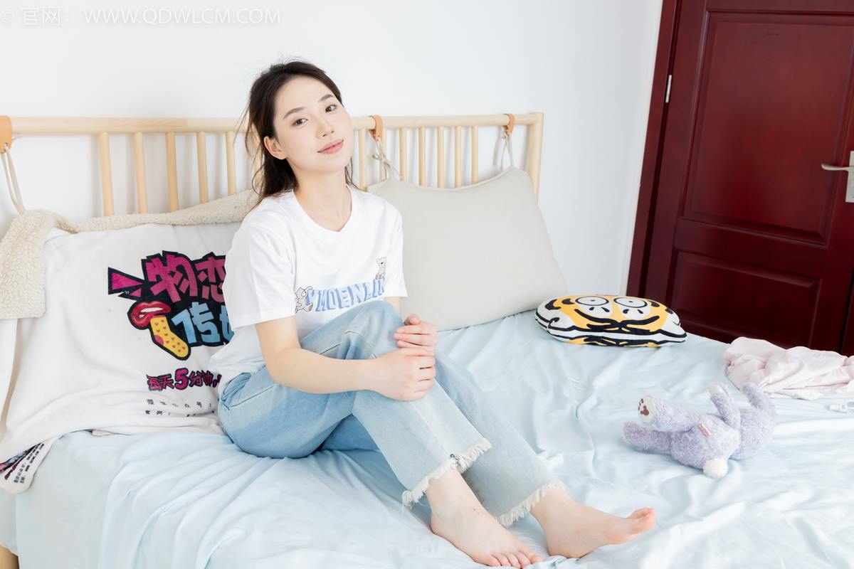 图片[4]-勿恋传媒 NO.2390 荔枝-帆布鞋、短白棉袜、裸足[150P/1V/3.66GB]-美图