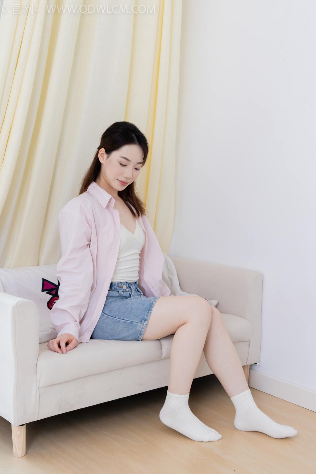 图片[4]-勿恋传媒 NO.2395 荔枝-板鞋、白棉袜、裸足[150P/1V/3.27GB]-美图