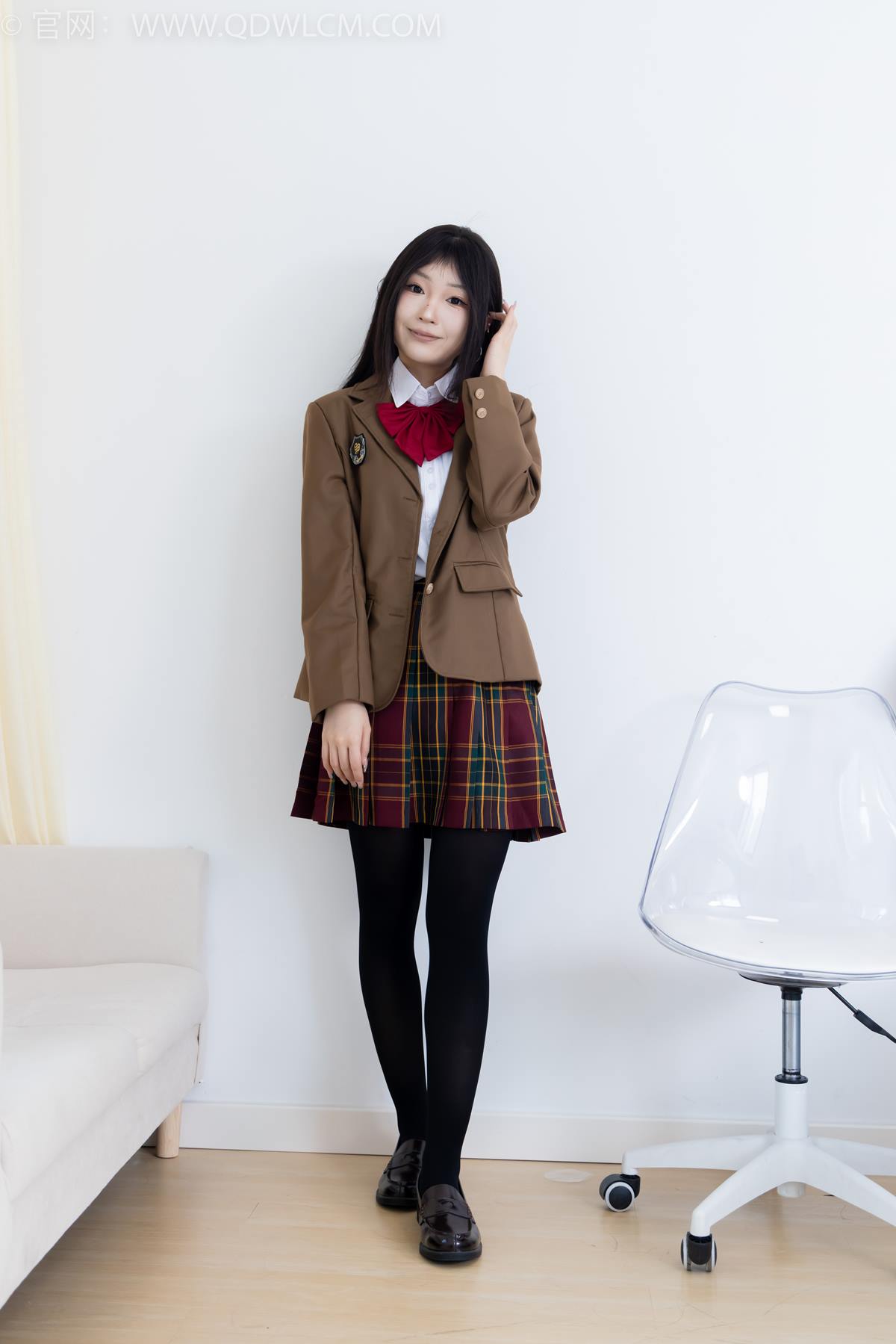 图片[4]-勿恋传媒 NO.2367 嘟嘟-皮鞋、厚黑丝、jk至服[165P/1V/3.81GB]-美图