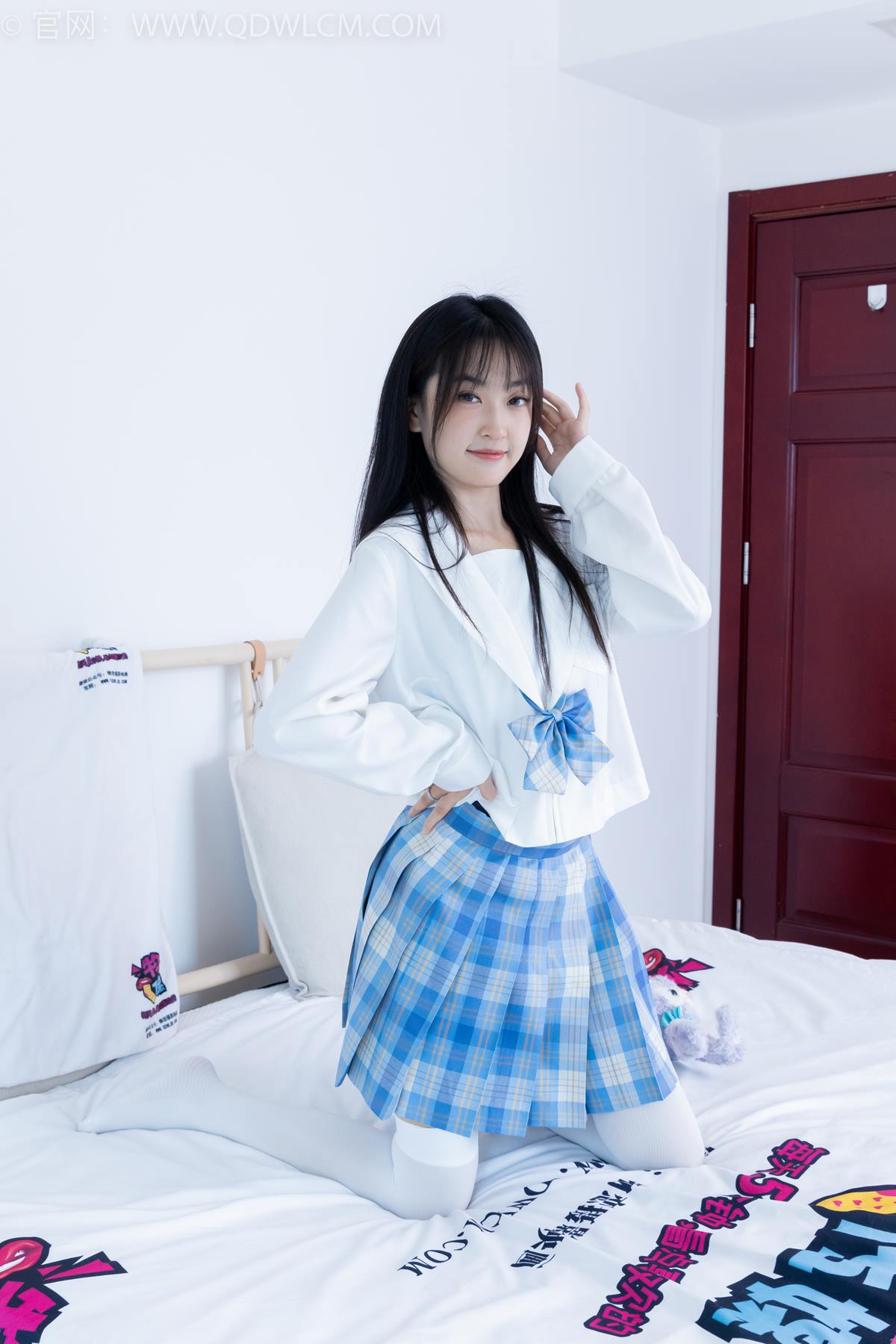 图片[2]-勿恋传媒 NO.2368 芋头-板鞋、白棉袜、裸足[150P/1V/3.60GB]-美图