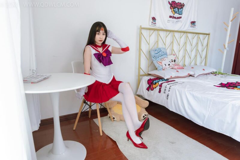 勿恋传媒 NO.2373 兮兮-cos至服、高跟鞋、厚白丝[150P/1V/3.86GB]-美图