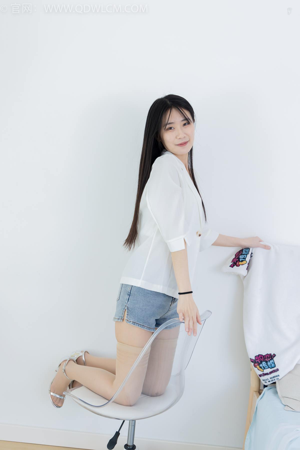 图片[4]-勿恋传媒 NO.2376 菜菜-三双鞋子、过膝白丝、过膝肉丝、过膝黑丝[155P/1V/3.92GB]-美图