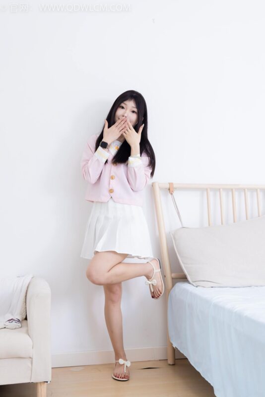 勿恋传媒 NO.2382 嘟嘟-平底凉鞋、白船袜、裸足、jk至服、裸足[185P/1V/4.18GB]-美图