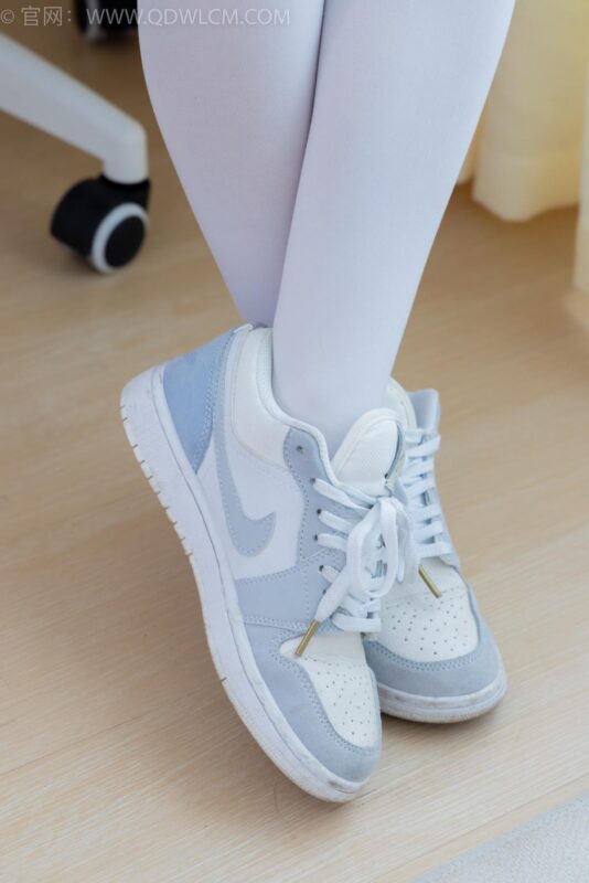 勿恋传媒 NO.2347 米米-板鞋、自然穿脏厚白丝、互士服[170P/1V/4.10GB]-美图