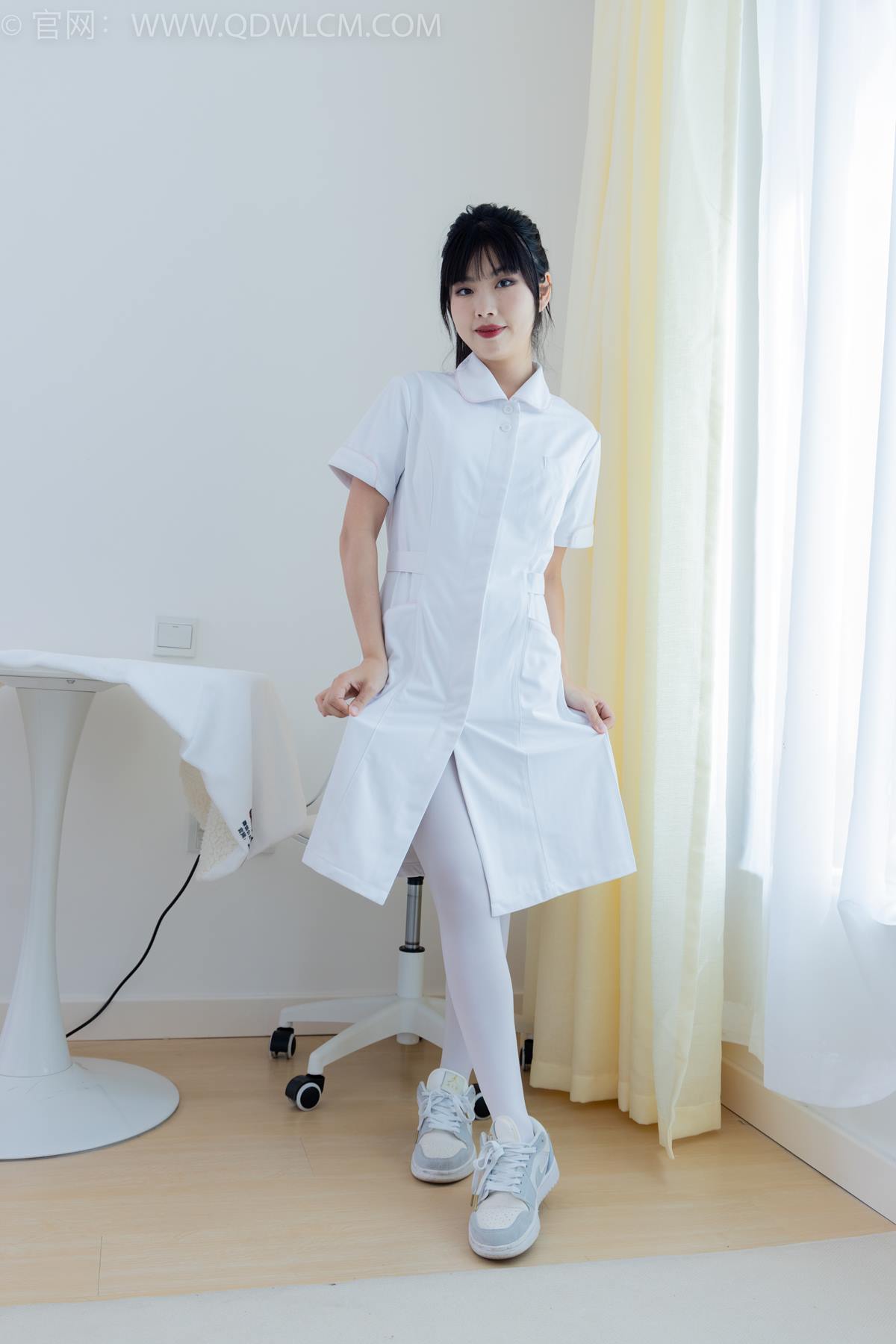 图片[2]-勿恋传媒 NO.2347 米米-板鞋、自然穿脏厚白丝、互士服[170P/1V/4.10GB]-美图