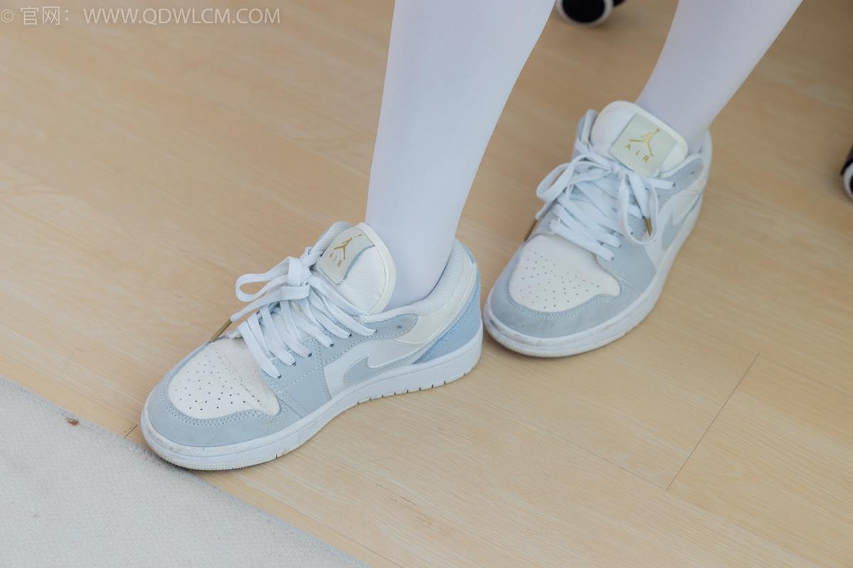 图片[3]-勿恋传媒 NO.2347 米米-板鞋、自然穿脏厚白丝、互士服[170P/1V/4.10GB]-美图