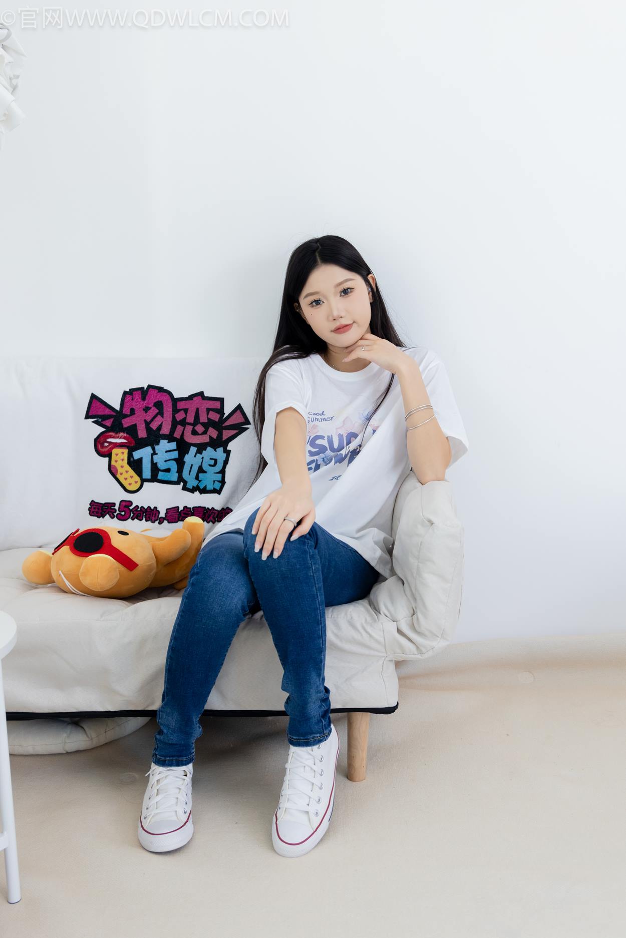 图片[3]-勿恋传媒 NO.2329 小竹-帆布鞋、白船袜、肚子疼揉肚子剧情[158P/1V/5.67GB]-美图