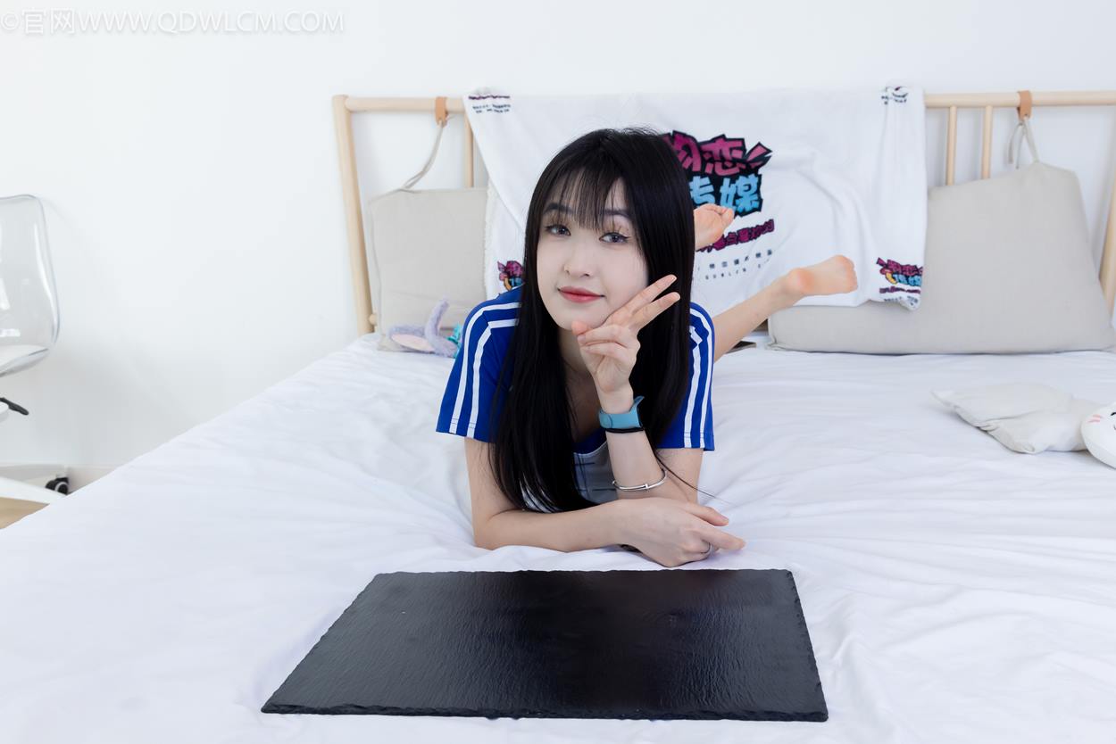 图片[1]-勿恋传媒 NO.2334 嘉木-运动鞋、厚白丝、裸足、裸足[242P/1V/5.49GB]-美图