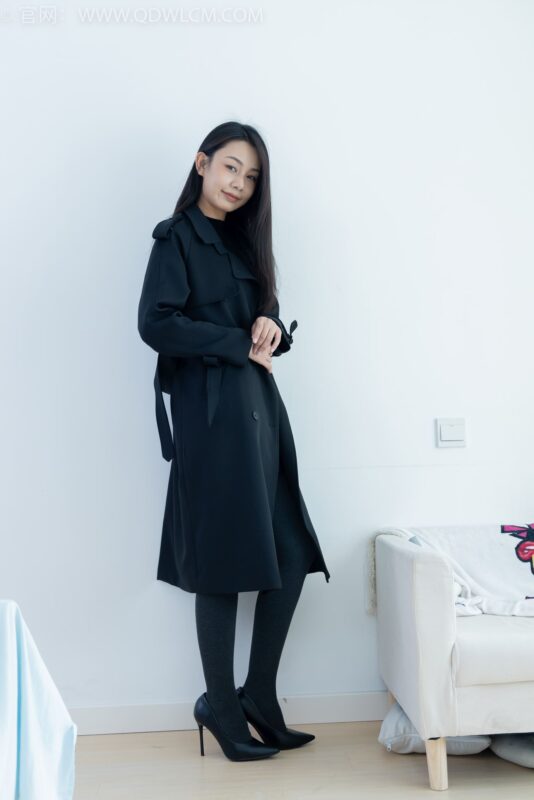 勿恋传媒 NO.2313 岚岚-高跟鞋、厚灰丝[180P/1V/4.09GB]-美图