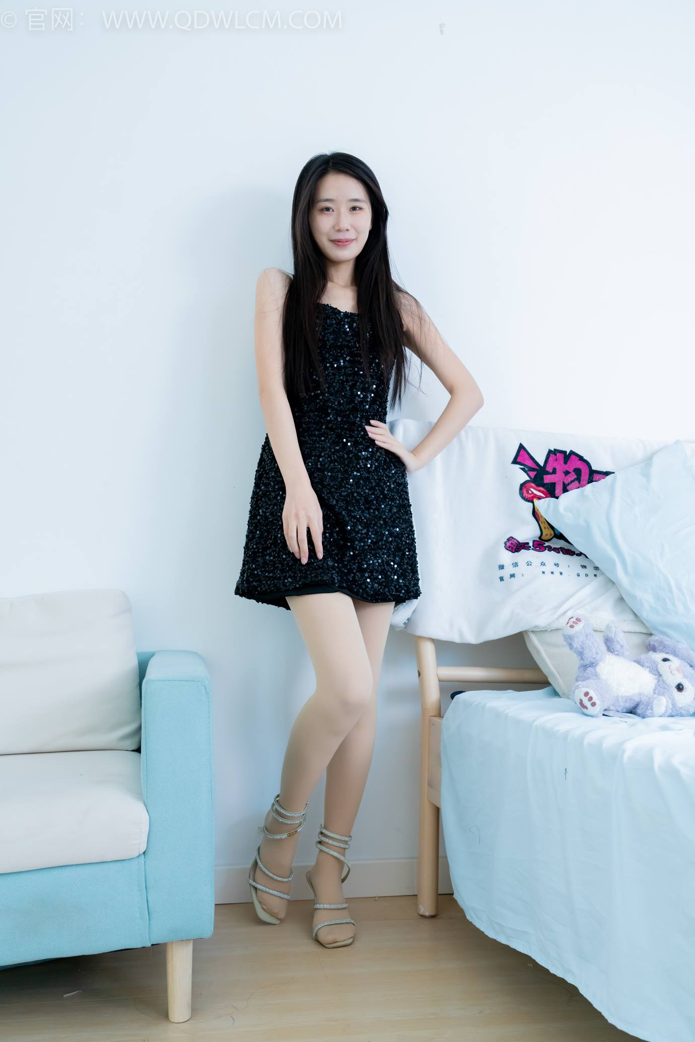 图片[2]-勿恋传媒 NO.2288 菜菜-高跟凉鞋、平底鞋、厚肉丝、油亮薄肉丝[200P/1V/6.62GB]-美图