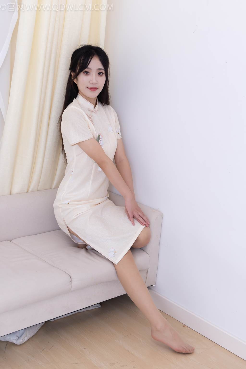 图片[3]-勿恋传媒 NO.2305 菜菜-高跟长靴、短白棉袜、裸足[172P/1V/4.44GB]-美图