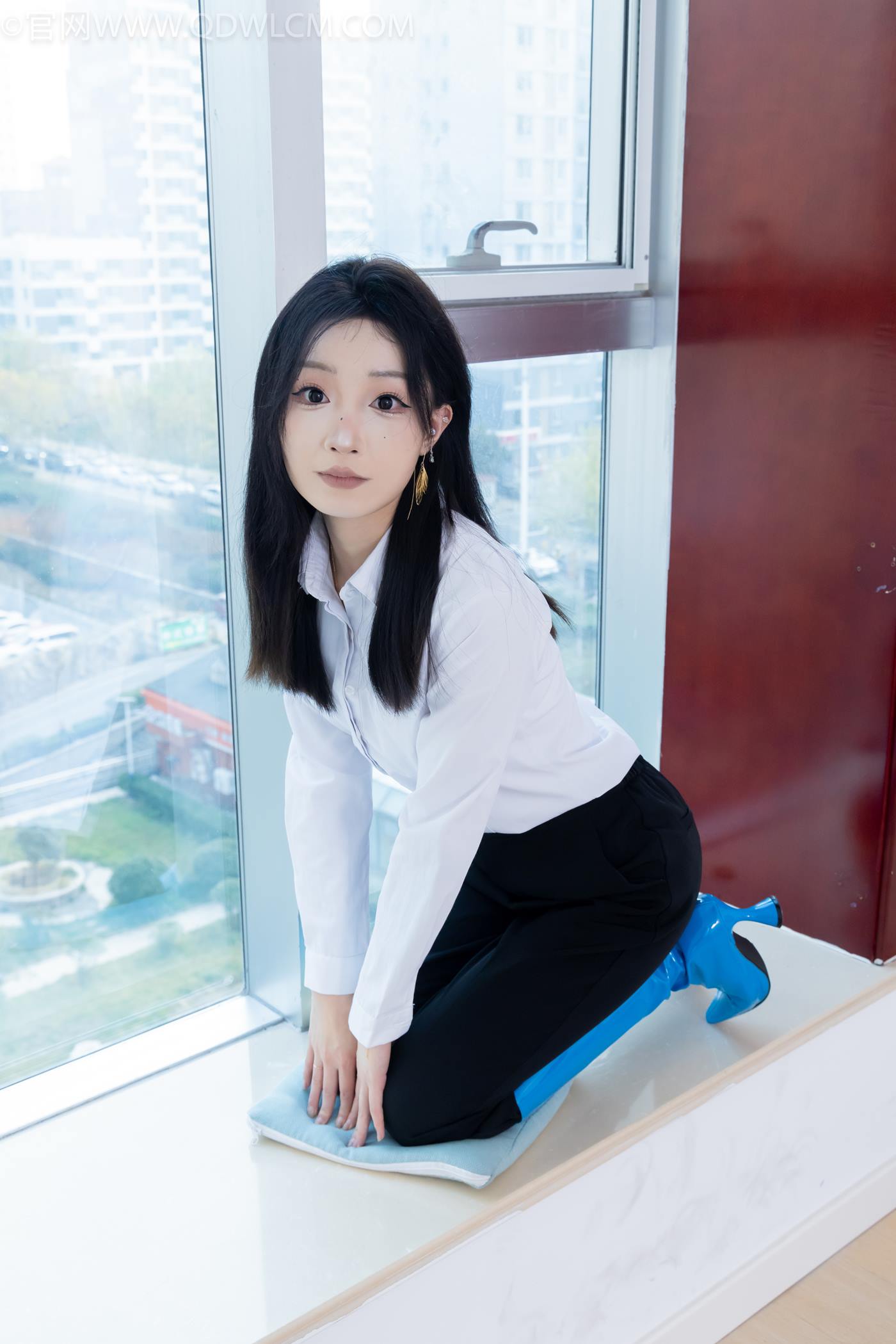 图片[3]-勿恋传媒 NO.2267 嘟嘟-高跟长靴、薄黑丝[238P/1V/6.75GB]-美图