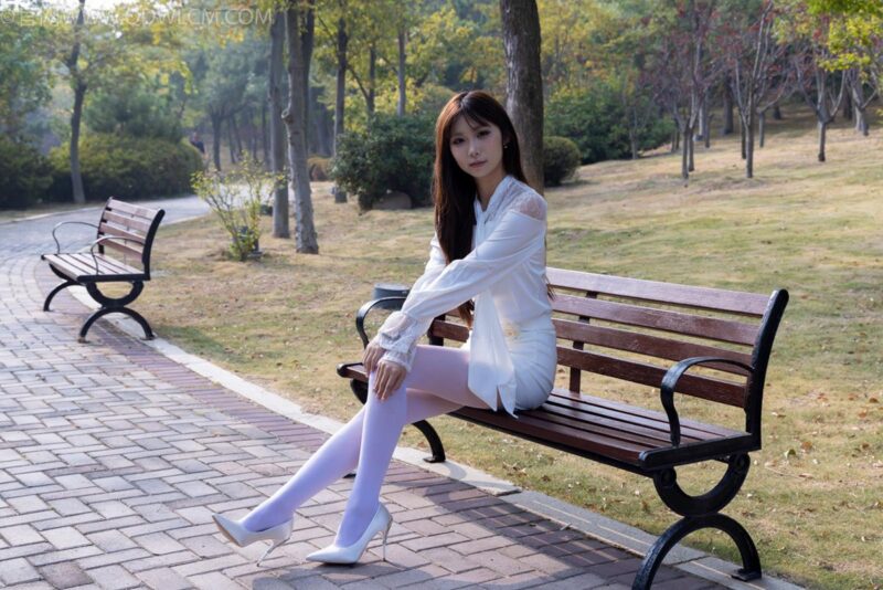 勿恋传媒 NO.2271 泡泡-高跟鞋、厚白丝、户外[261P/1V/9.30GB]-美图