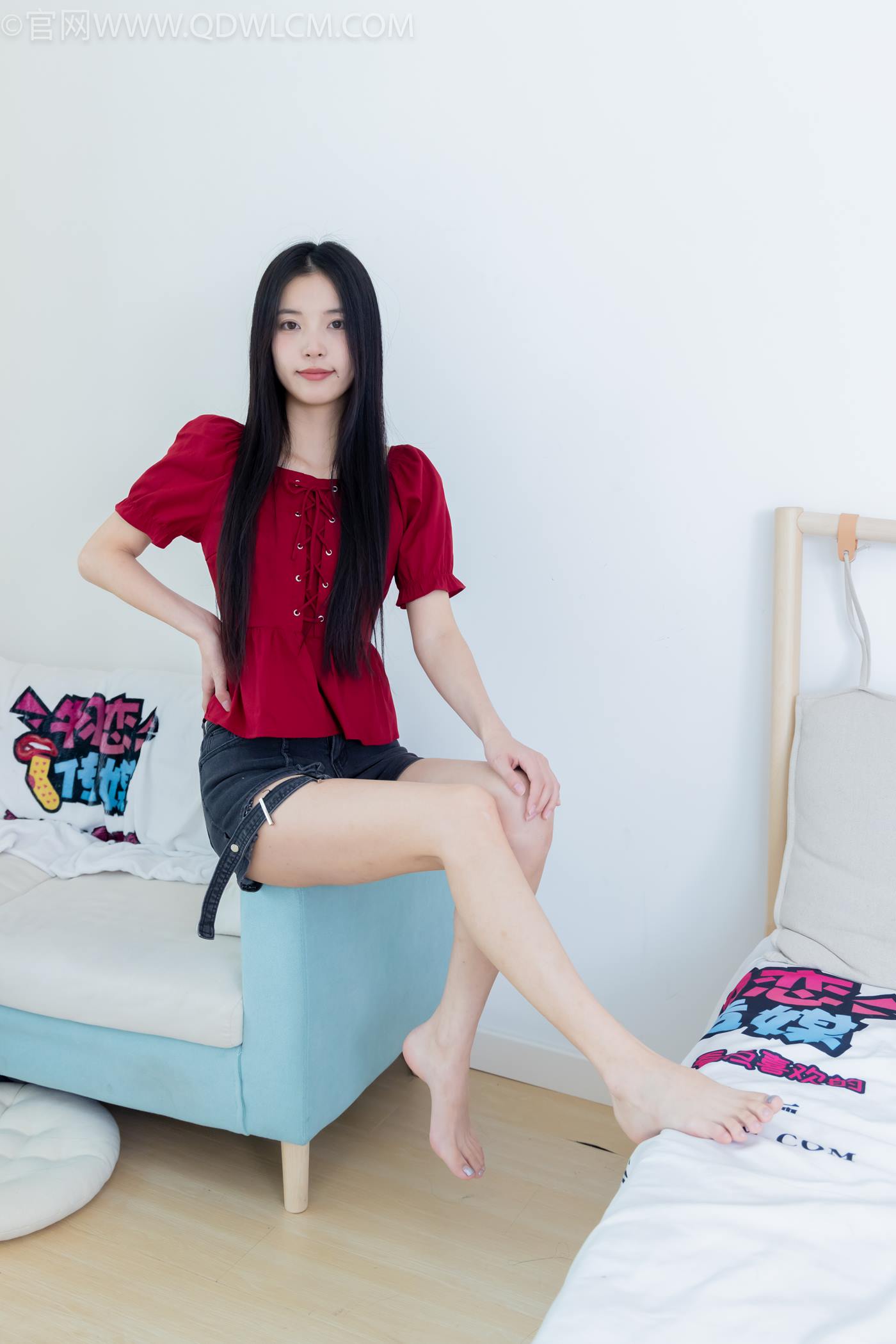 图片[2]-勿恋传媒 NO.2274 茯苓-皮鞋、白棉袜、裸足[194P/1V/4.96GB]-美图