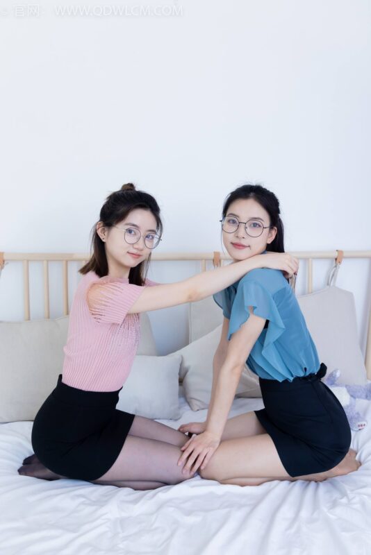 勿恋传媒 NO.2285 茯苓&欢欢-高跟鞋、高跟凉鞋、油亮薄肉丝[168P/1V/4.84GB]-美图