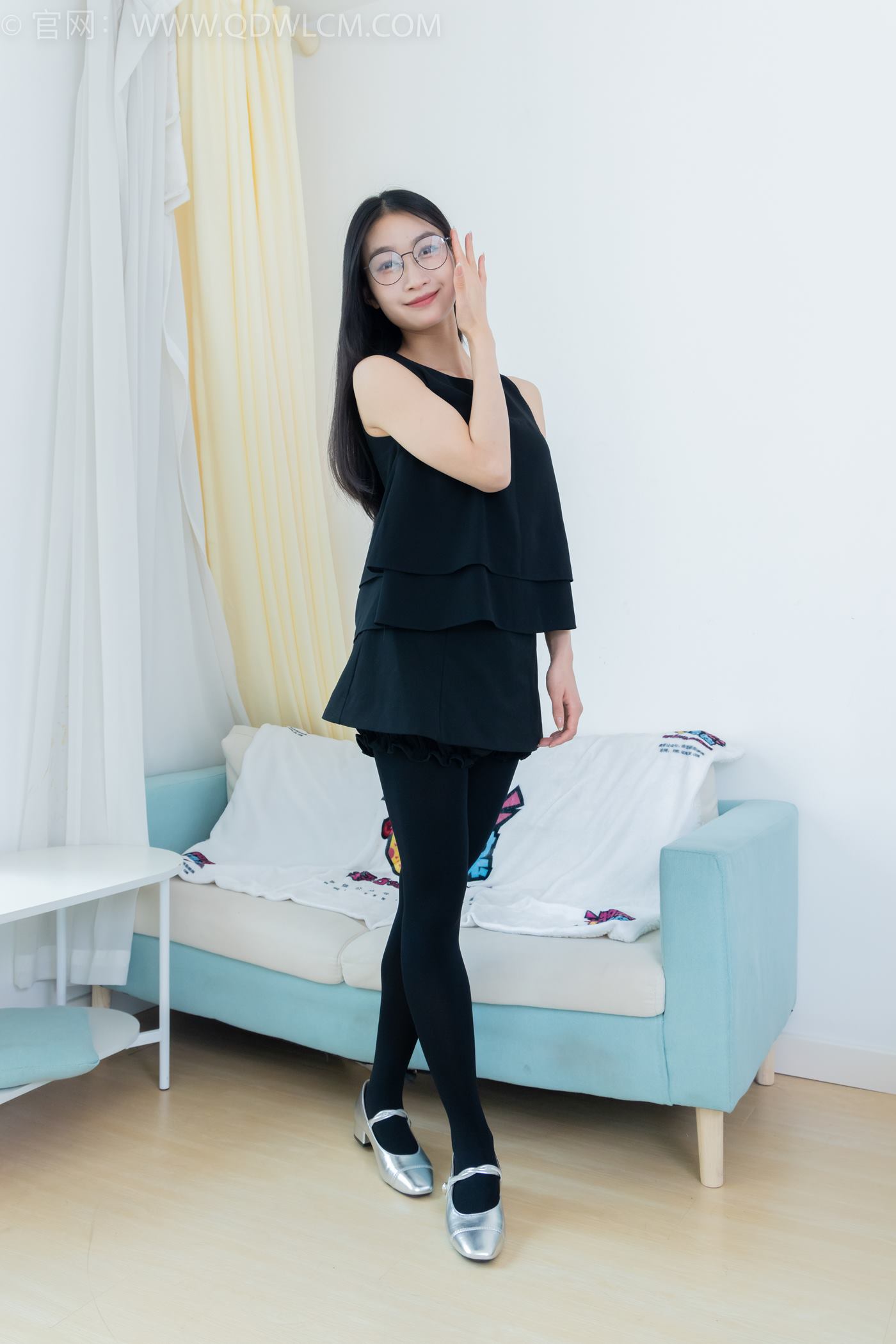 图片[2]-勿恋传媒 NO.2249 小影-低跟鞋、厚黑丝[150P/1V/4.04GB]-美图