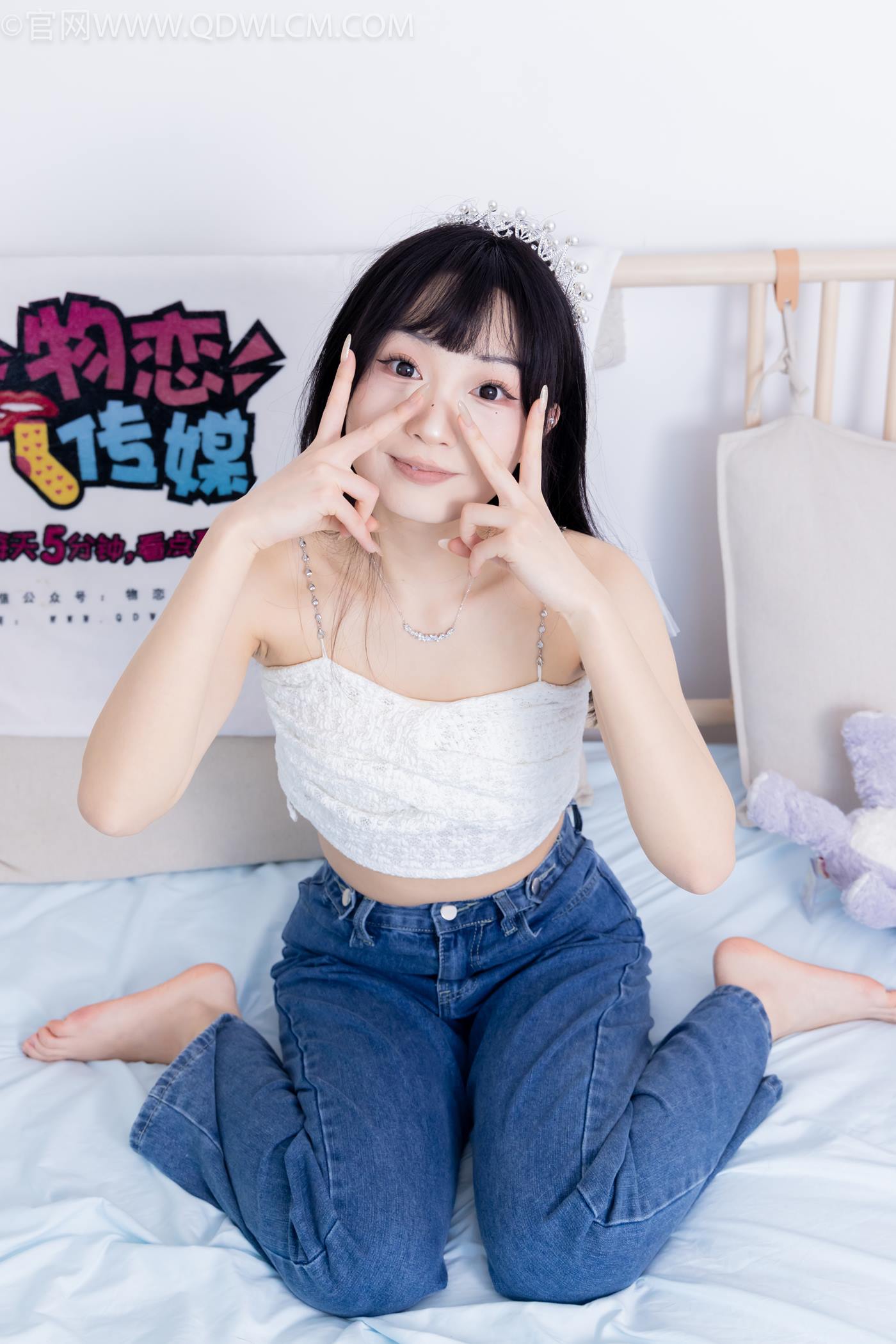 图片[1]-勿恋传媒 NO.2258 嘟嘟-板鞋、白棉袜、裸足[161P/1V/4.24GB]-美图