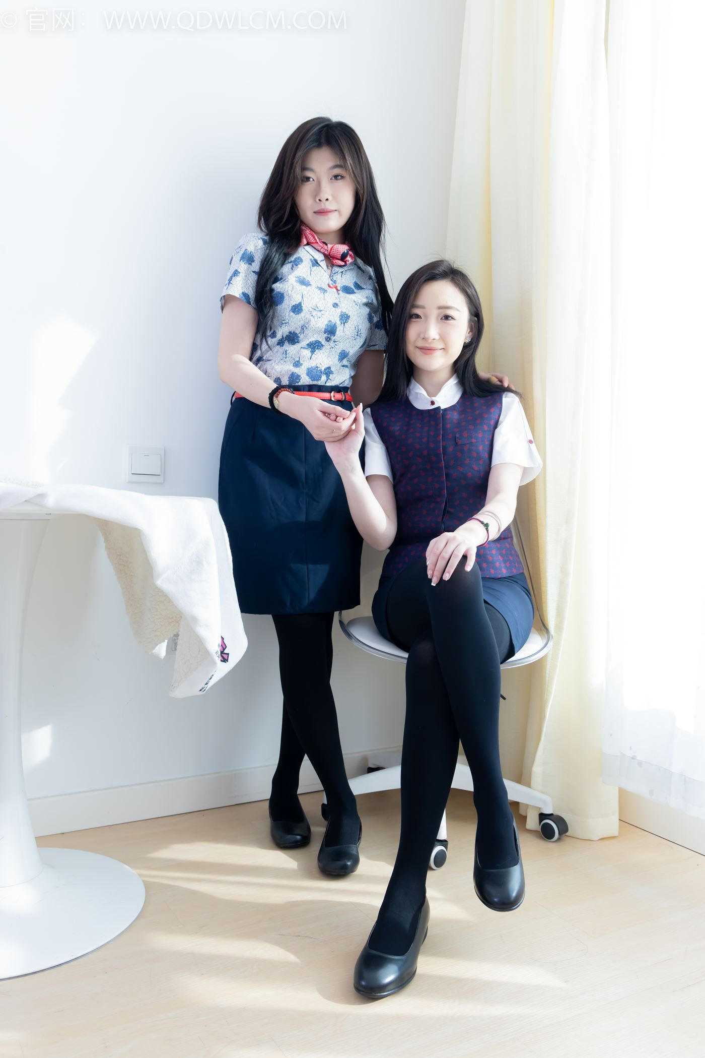 图片[2]-勿恋传媒 NO.2232 恬恬&樱桃-皮鞋、厚黑丝、裸足、空姐至服[150P/1V/4.71GB]-美图