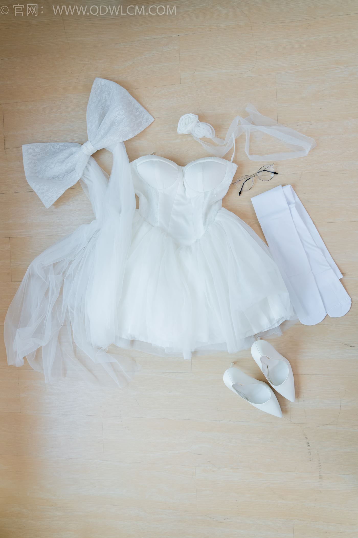 图片[2]-勿恋传媒 NO.2233 小影-小影-高跟鞋、厚白丝[150P/1V/4.35GB]-美图