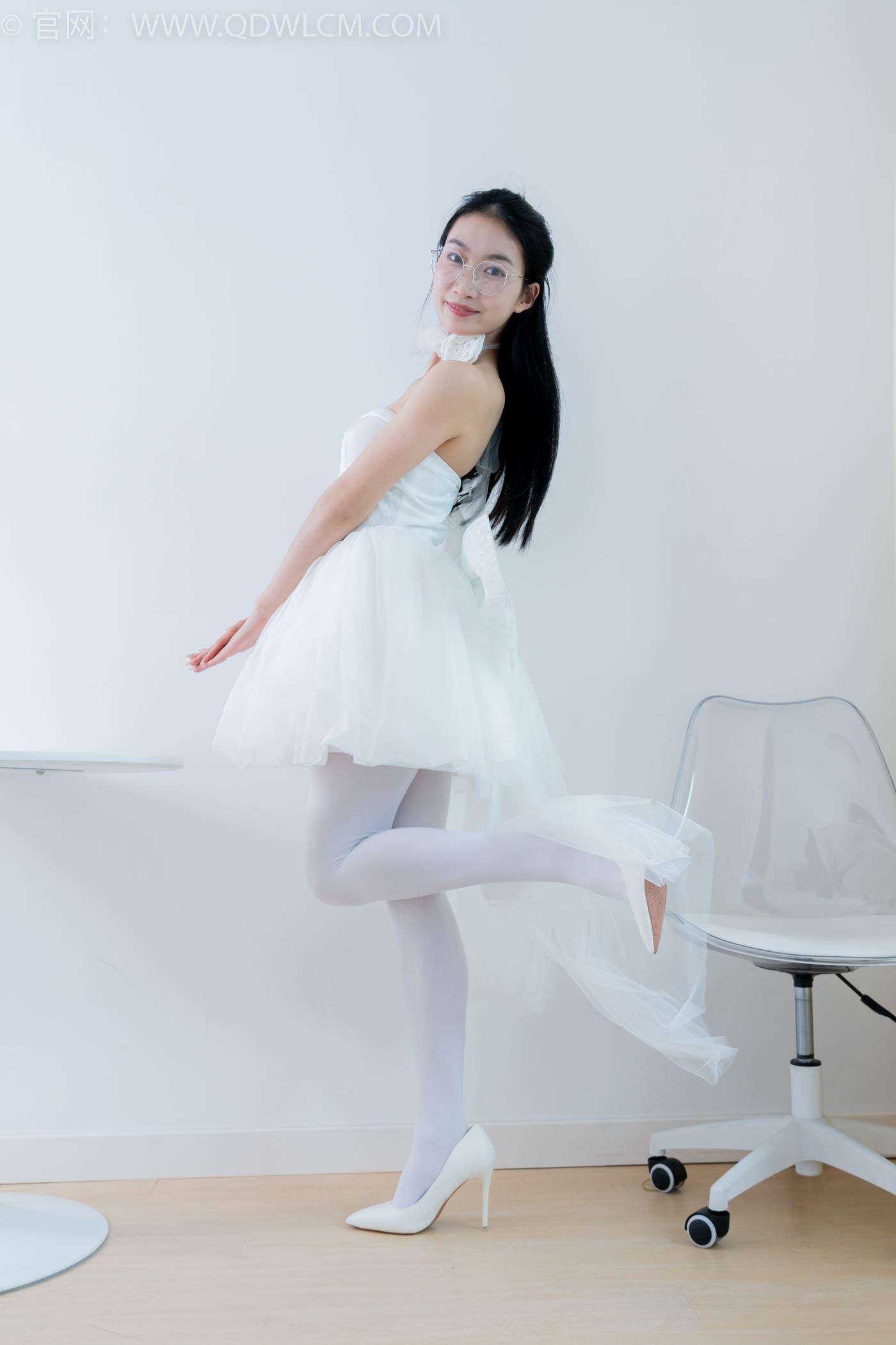 图片[3]-勿恋传媒 NO.2233 小影-小影-高跟鞋、厚白丝[150P/1V/4.35GB]-美图