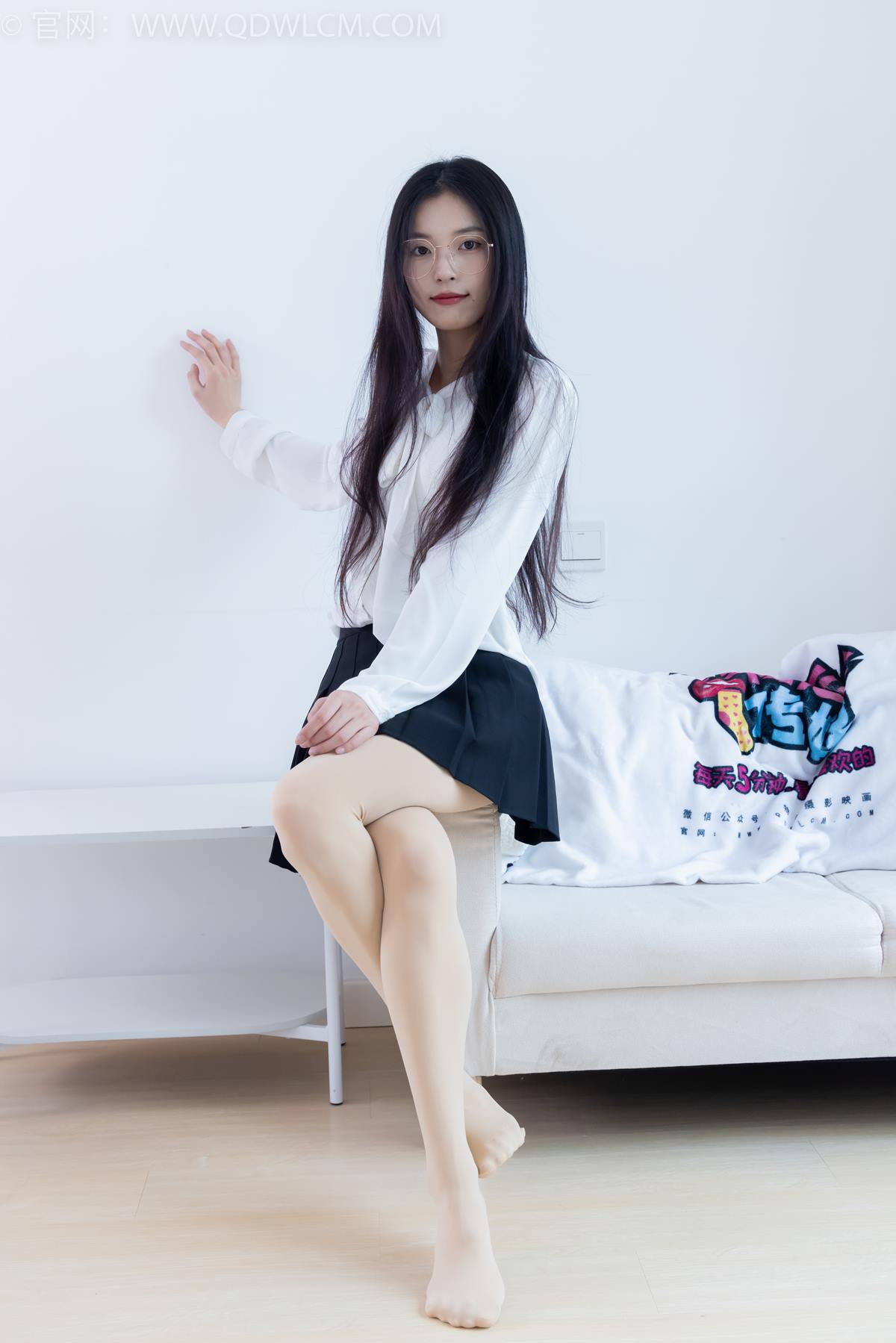 图片[6]-勿恋传媒 NO.2233 小影-小影-高跟鞋、厚白丝[150P/1V/4.35GB]-美图