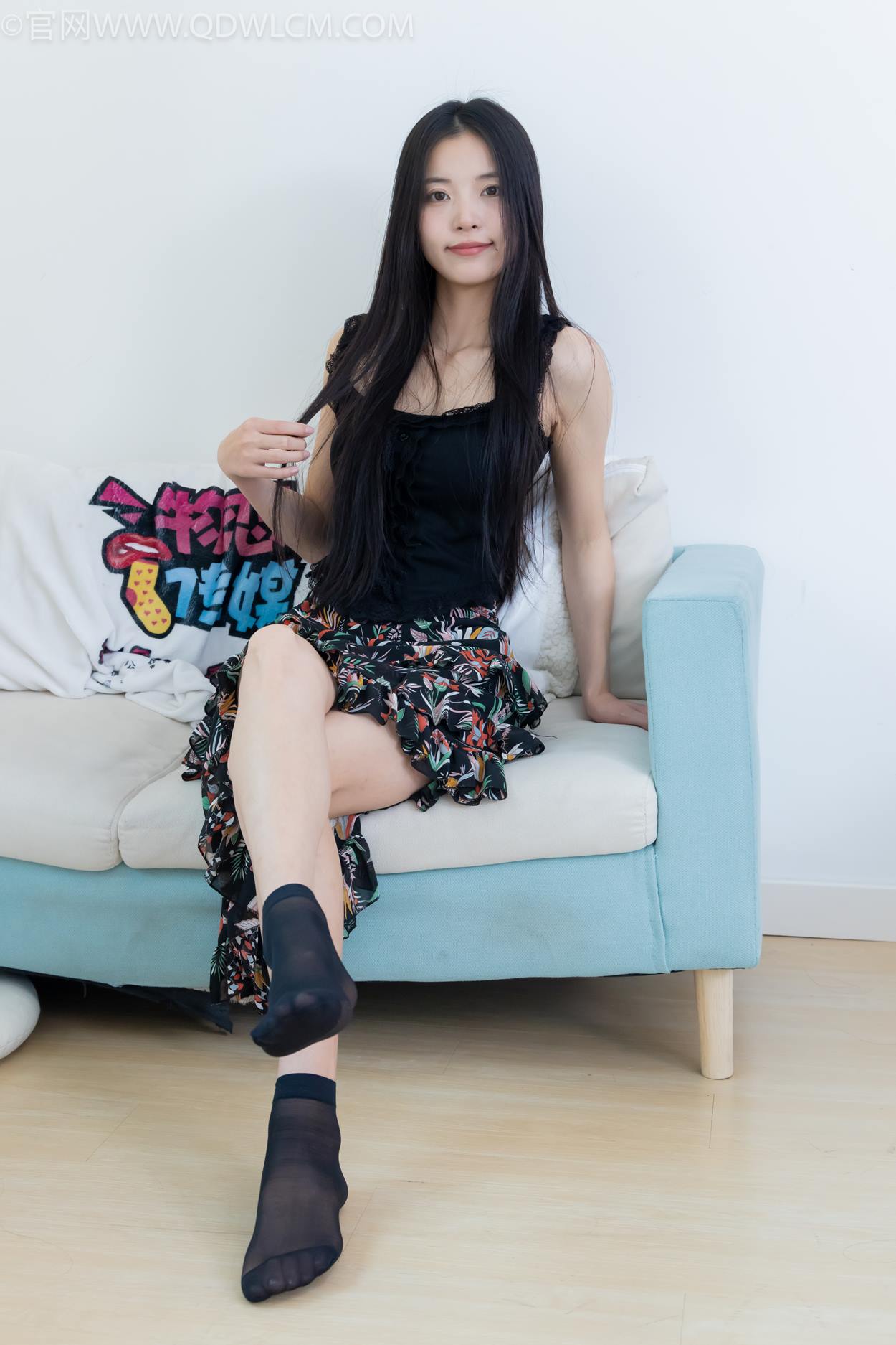 图片[3]-勿恋传媒 NO.2239 小新-低跟鞋、白棉袜、厚肉丝、钕仆装[160P/1V/3.81GB]-美图