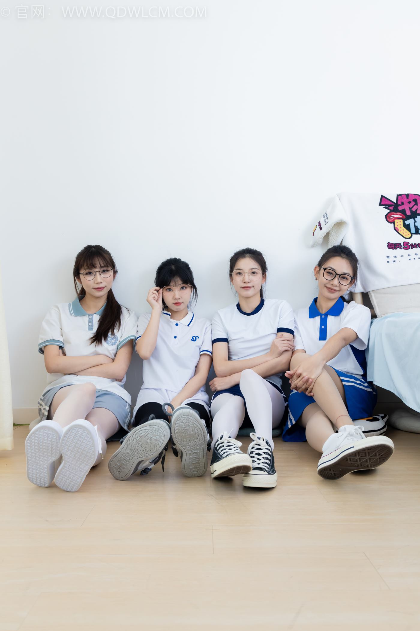 图片[2]-勿恋传媒 NO.2243 茯苓&岚岚&泡泡&米米-新春快乐[190P/1V/6.06GB]-美图