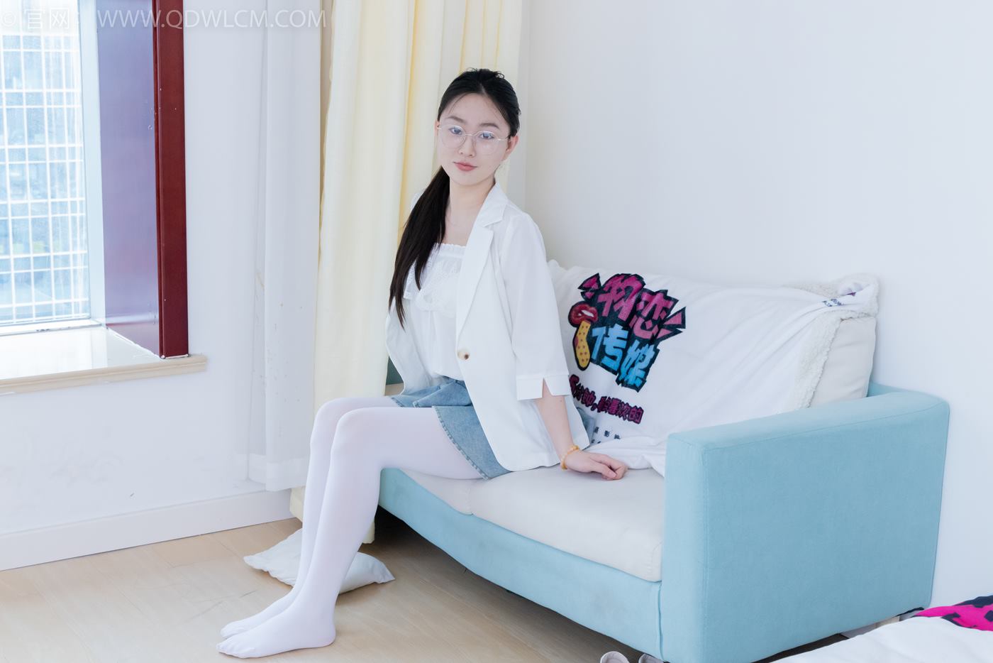 图片[4]-勿恋传媒 NO.2246 美兔-皮鞋、厚白丝、皮筋绑脚老头乐挠脚剧情[150P/1V/4.32GB]-美图