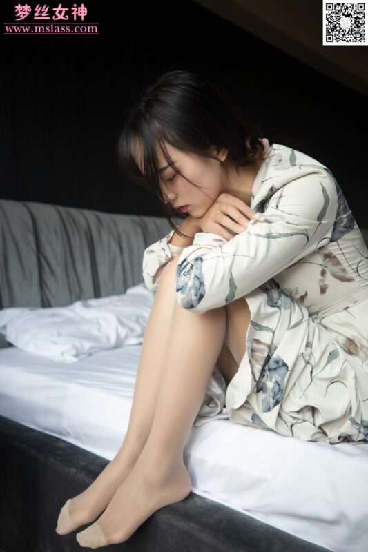 [MSLASS梦丝女神] 2019-11-08 玥玥 长裙的美仁坯子 [53P/1V/639MB]-美图