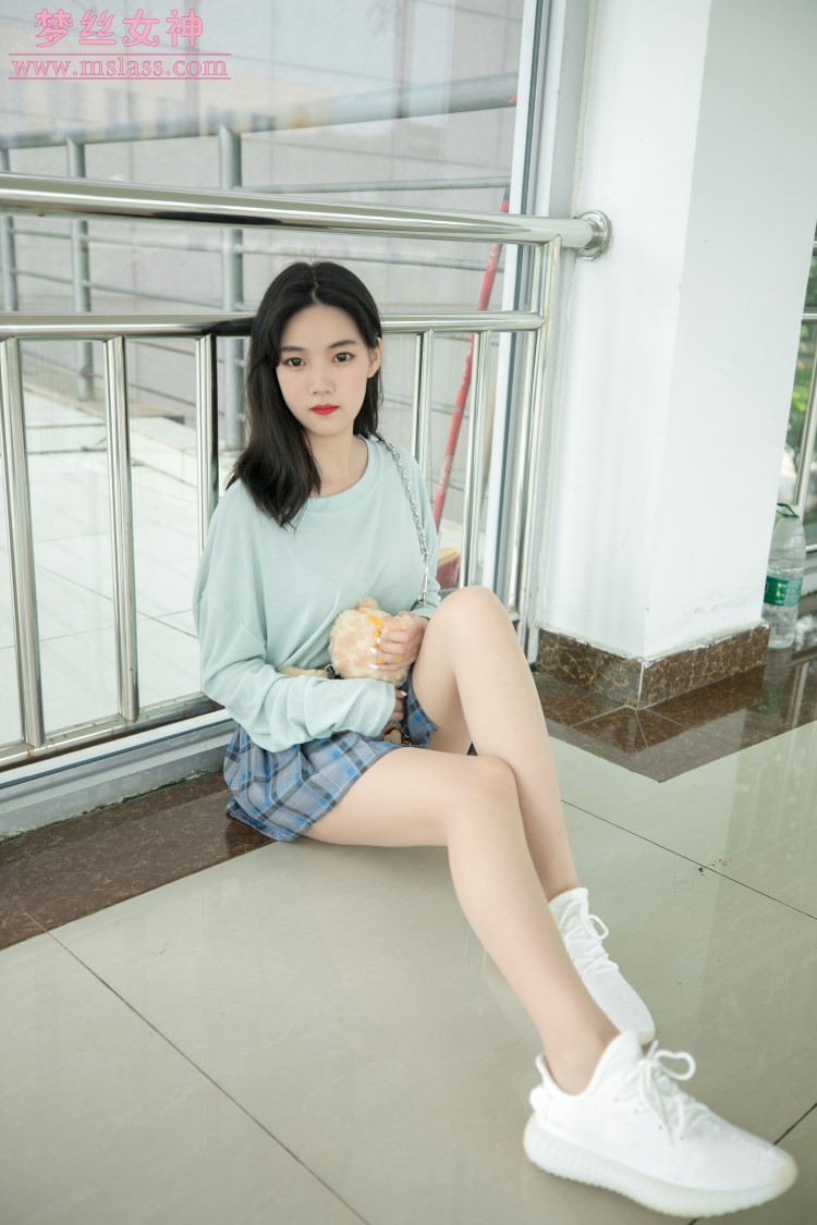 图片[3]-[MSLASS梦丝女神] 2019-06-12 酥酥 恬静的小白鞋丝袜 [70P/342MB]-美图