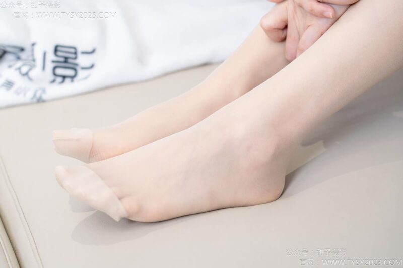 甜予摄影 NO.184 澜澜-板鞋、薄肉丝[125P/2V/9.76GB]-美图