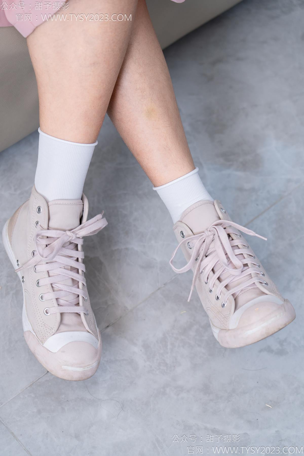 图片[3]-甜予摄影 NO.186 娃娃-帆布鞋、白棉袜、裸足[129P/2V/9.99GB]-美图