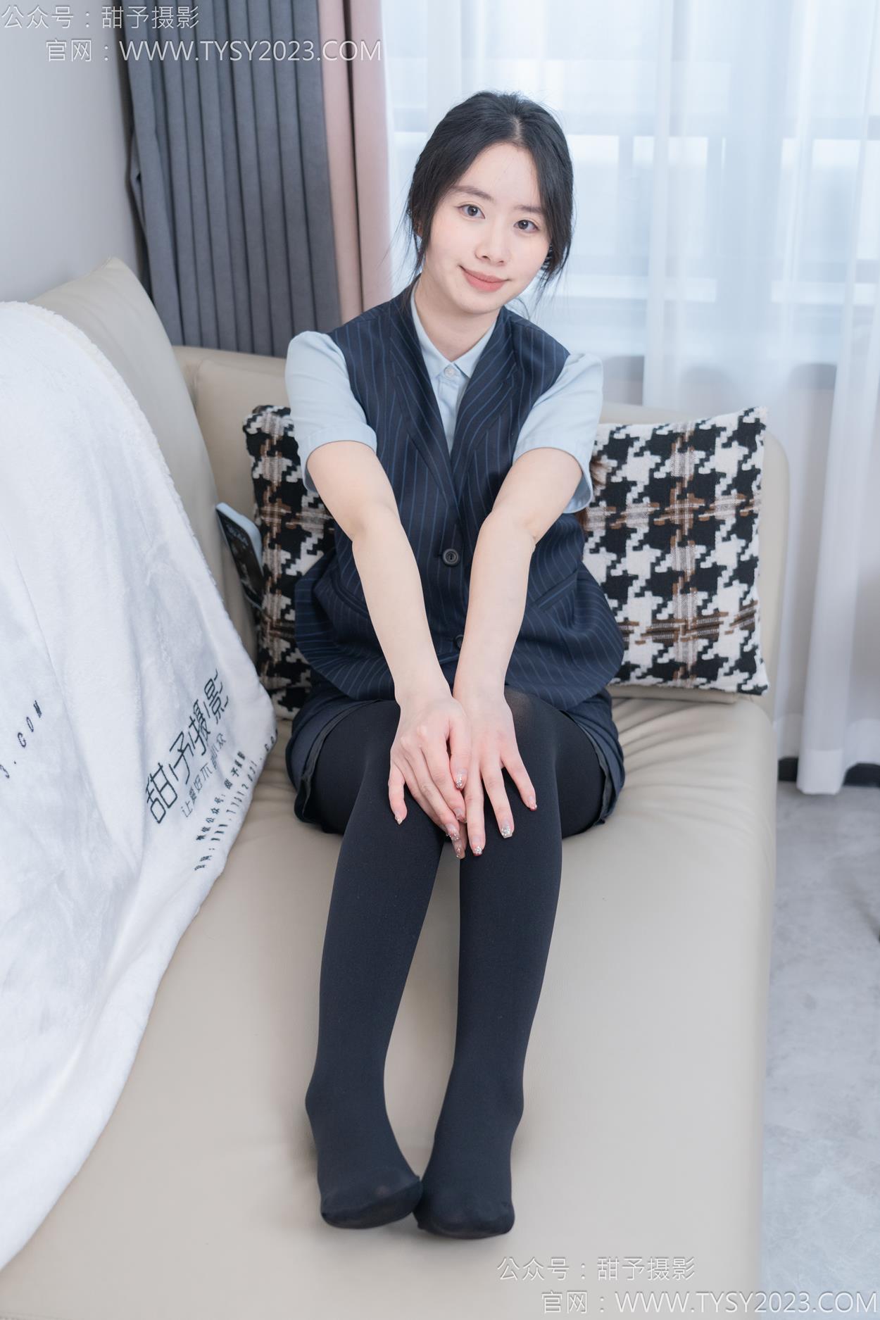 图片[2]-甜予摄影 NO.187 知知-高跟鞋、厚黑丝[127P/2V/9.81GB]-美图