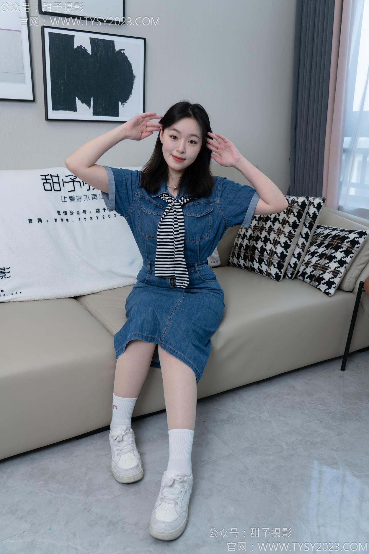 图片[2]-甜予摄影 NO.151 小葵-板鞋、白棉袜、薄肉丝[130P/2V/9.77GB]-美图