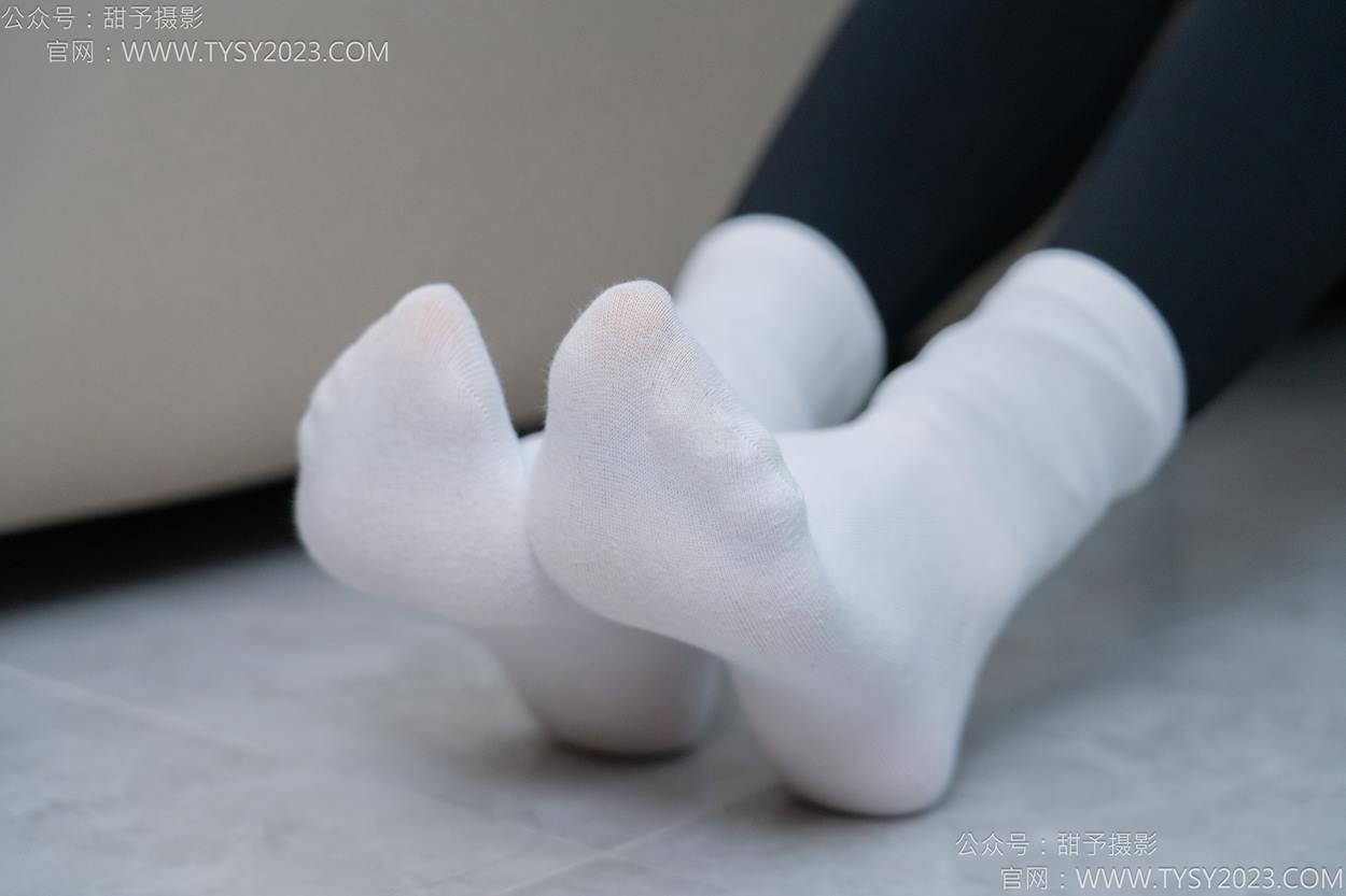 图片[1]-甜予摄影 NO.155 咖啡豆-靴子、脏袜子、裸足[132P/2V/10.0GB]-美图