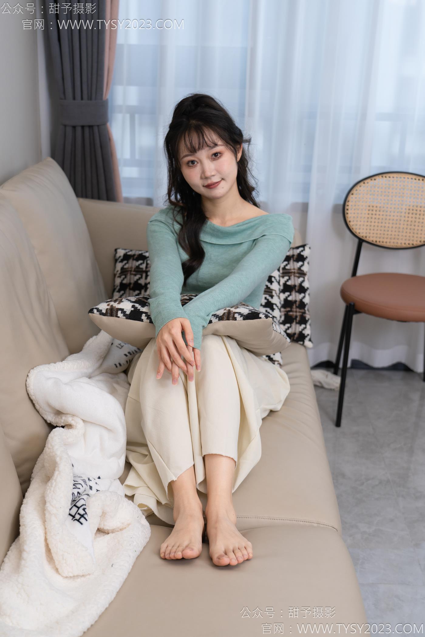 图片[1]-甜予摄影 NO.125 丹丹-运动鞋、白棉袜、裸足[139P/2V/10.1GB]-美图