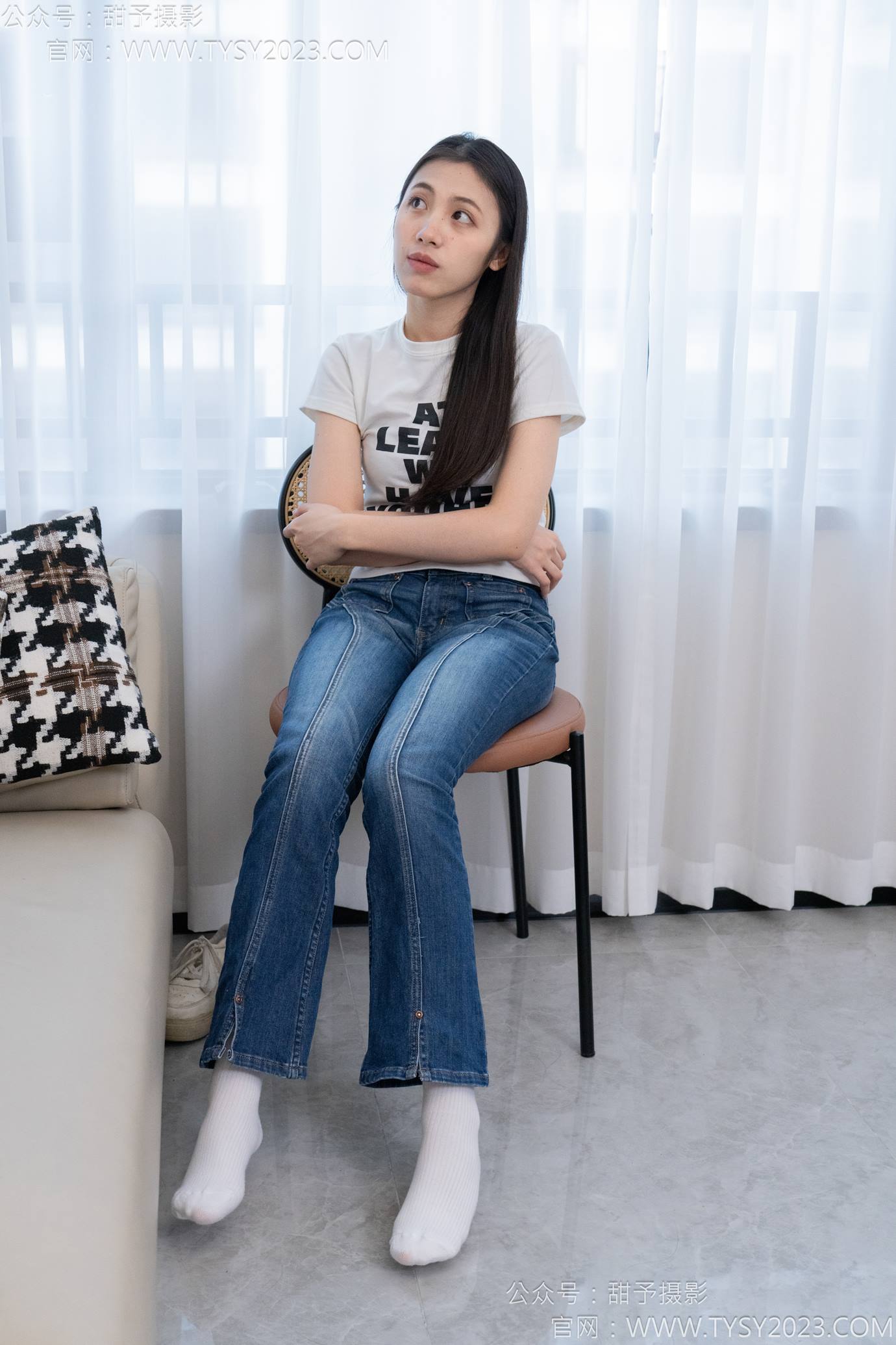 图片[2]-甜予摄影 NO.132 诺诺-板鞋、白棉袜、裸足[129P/2V/9.98GB]-美图